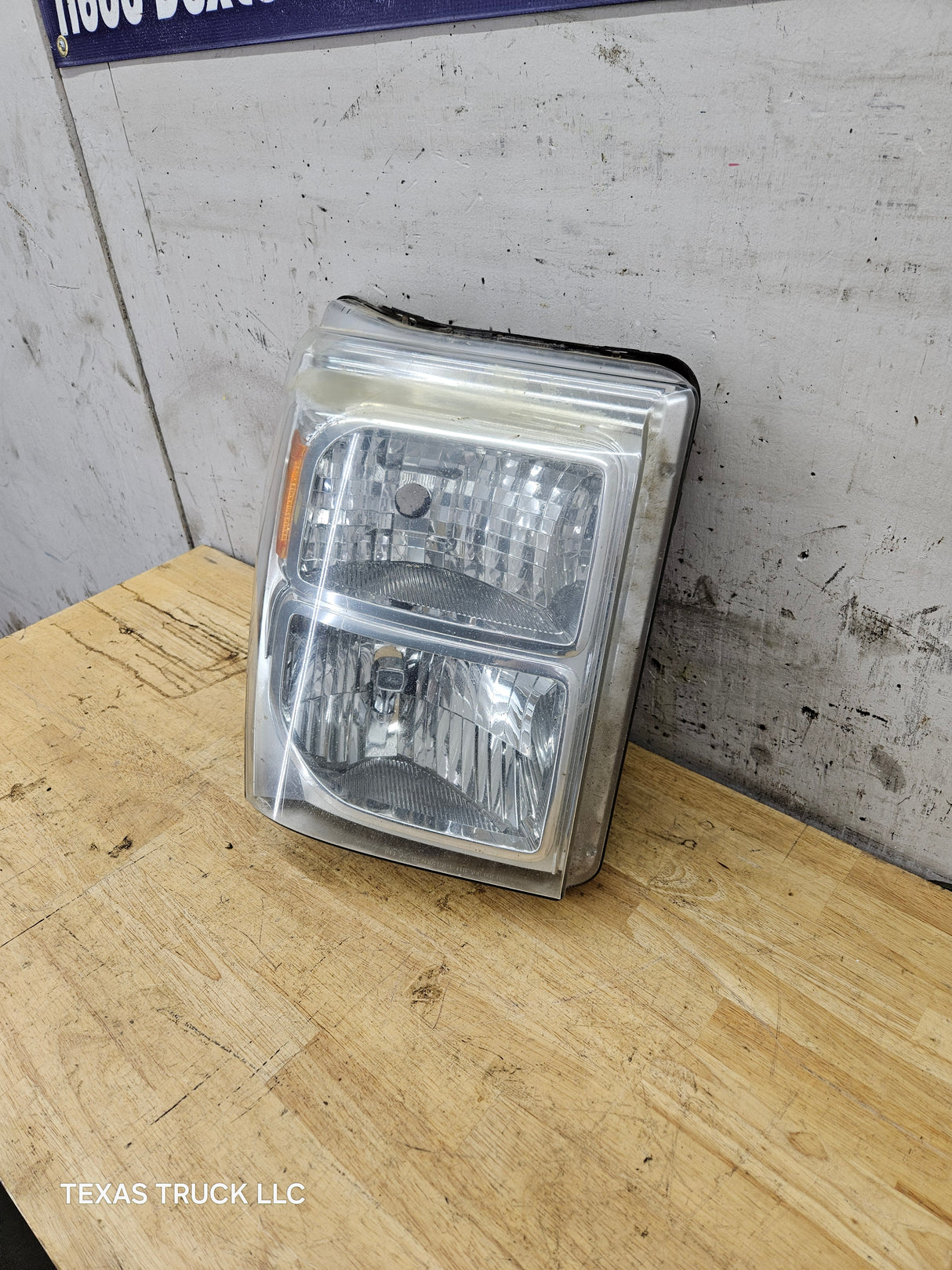 2011-2016 Ford Super Duty F250 F350 F450 F550 RH Passenger Side Headlight 6.7L Power Stroke 6.2L BC34-13005-A