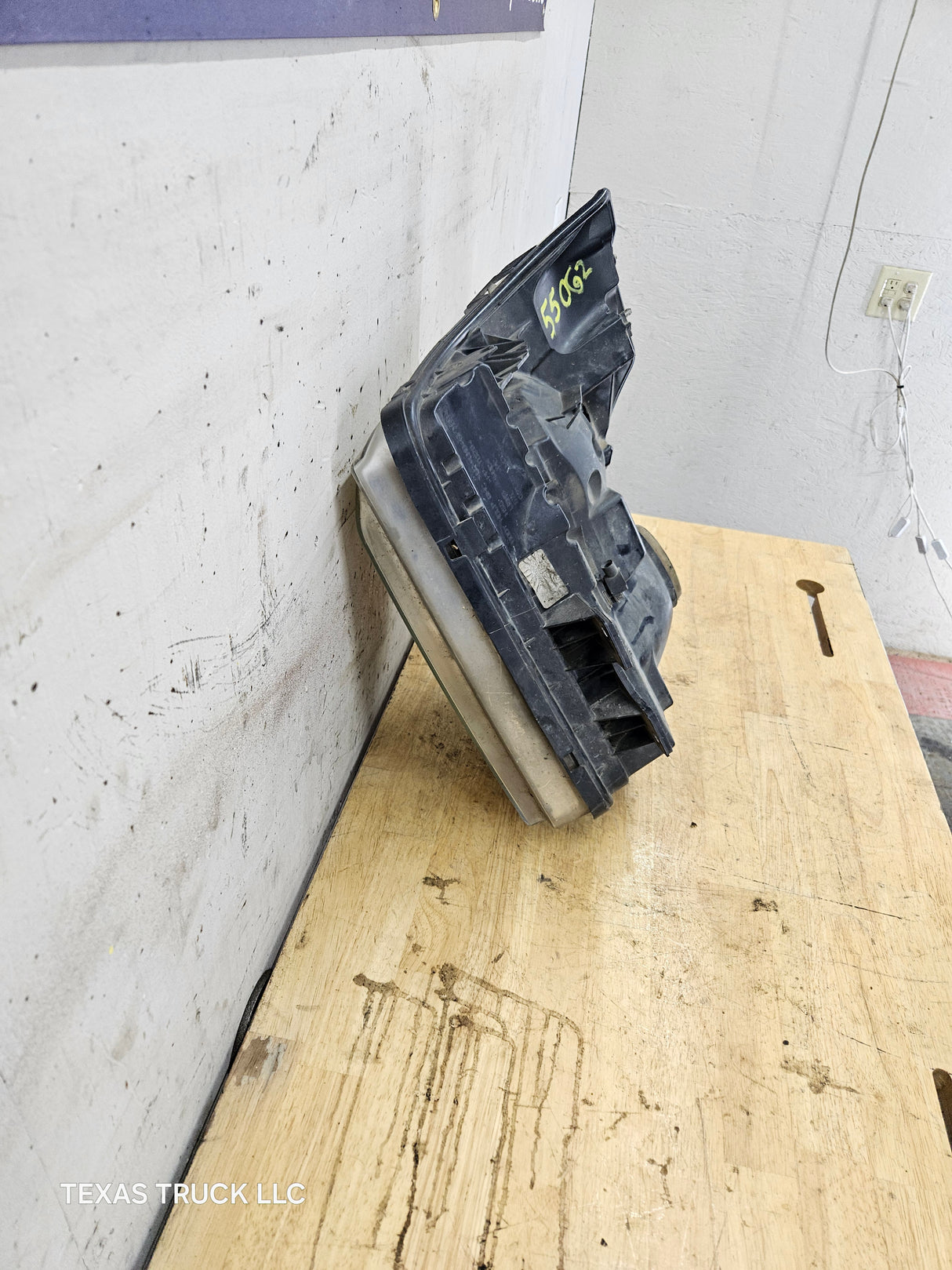 2011-2016 Ford Super Duty F250 F350 F450 F550 RH Passenger Side Headlight 6.7L Power Stroke 6.2L BC34-13005-A