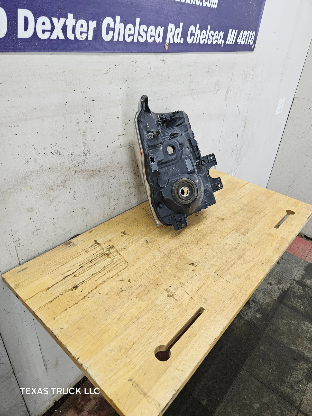 2011-2016 Ford Super Duty F250 F350 F450 F550 LH Driver Side Headlight 6.7L Power Stroke 6.2L BC34-13006-A