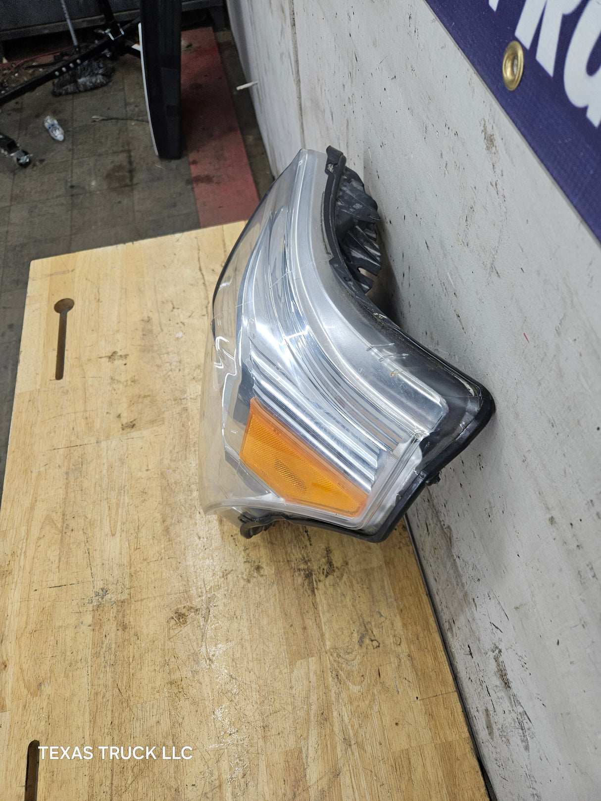 2011-2016 Ford Super Duty F250 F350 F450 F550 LH Driver Side Headlight 6.7L Power Stroke 6.2L Gas BC34-13006-A