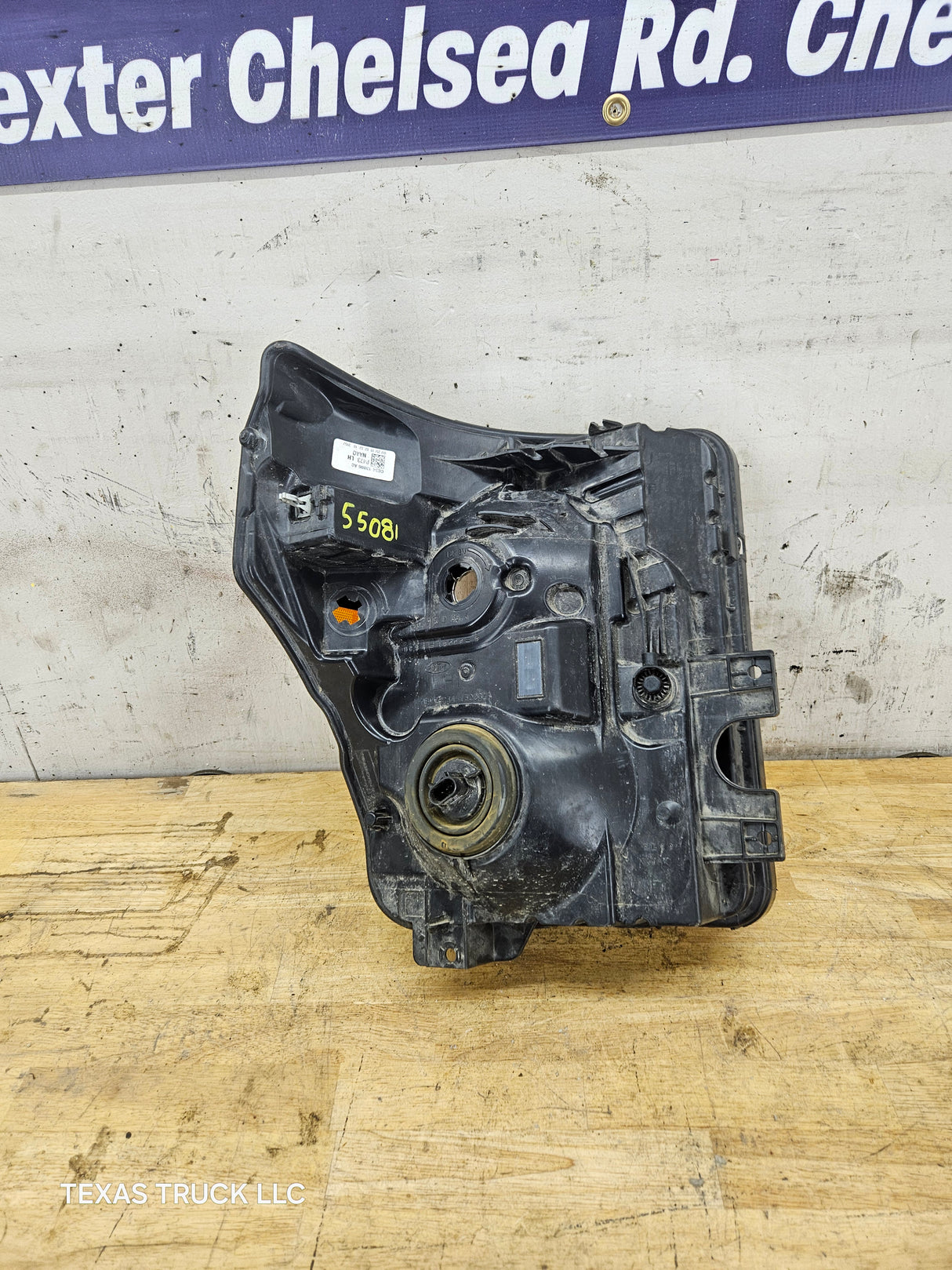 2011-2016 Ford Super Duty F250 F350 F450 F550 LH Driver Side Headlight 6.7L Power Stroke 6.2L Gas BC34-13006-A