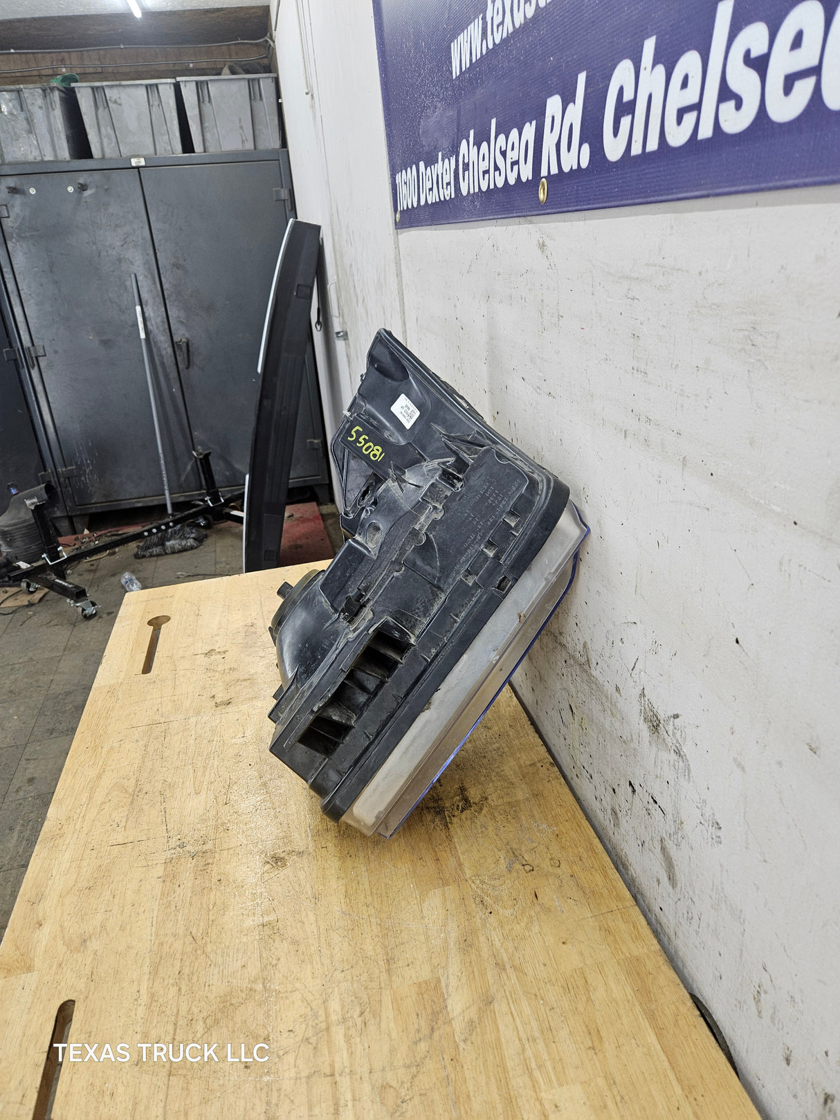 2011-2016 Ford Super Duty F250 F350 F450 F550 LH Driver Side Headlight 6.7L Power Stroke 6.2L Gas BC34-13006-A