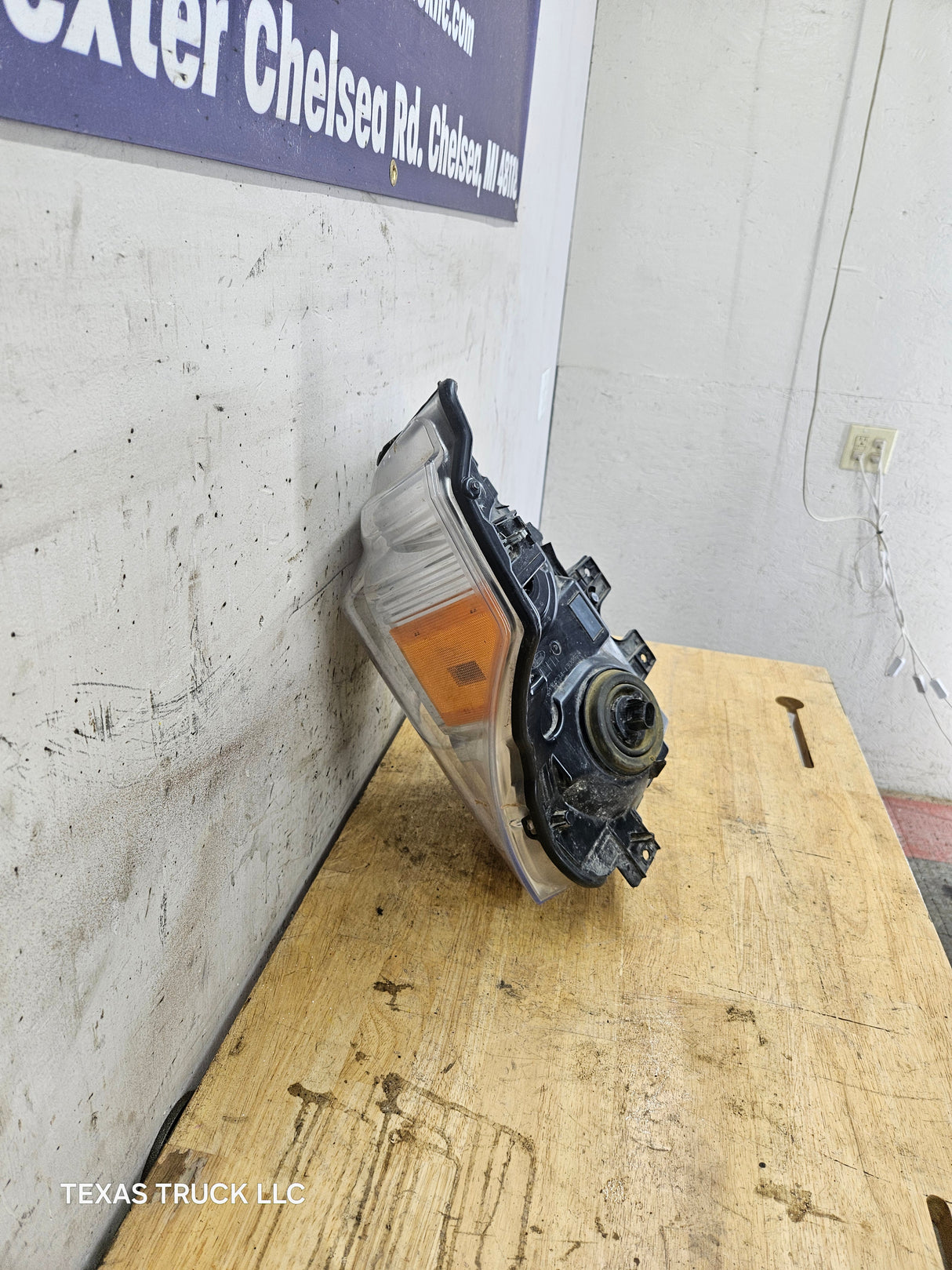 2011-2016 Ford Super Duty F250 F350 F450 F550 LH Driver Side Headlight 6.7L Power Stroke 6.2L Gas BC34-13006-A