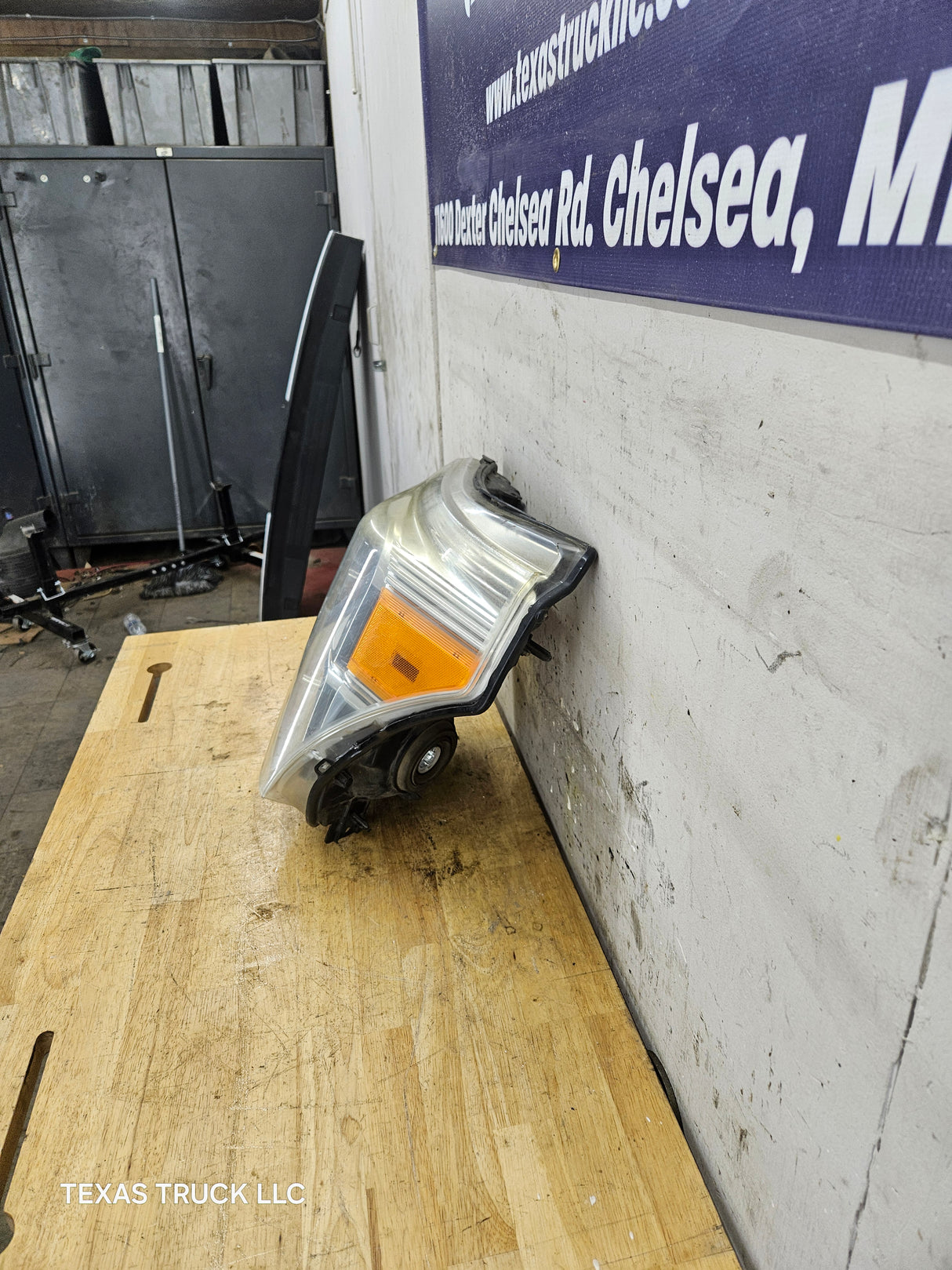 2011-2016 Ford Super Duty F250 F350 F450 F550 LH Driver Side Headlight 6.7L Power Stroke 6.2L Gas BC34-13006-A