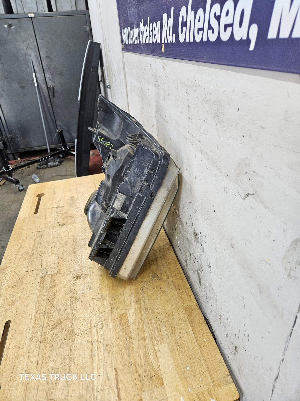 2011-2016 Ford Super Duty F250 F350 F450 F550 LH Driver Side Headlight 6.7L Power Stroke 6.2L Gas BC34-13006-A