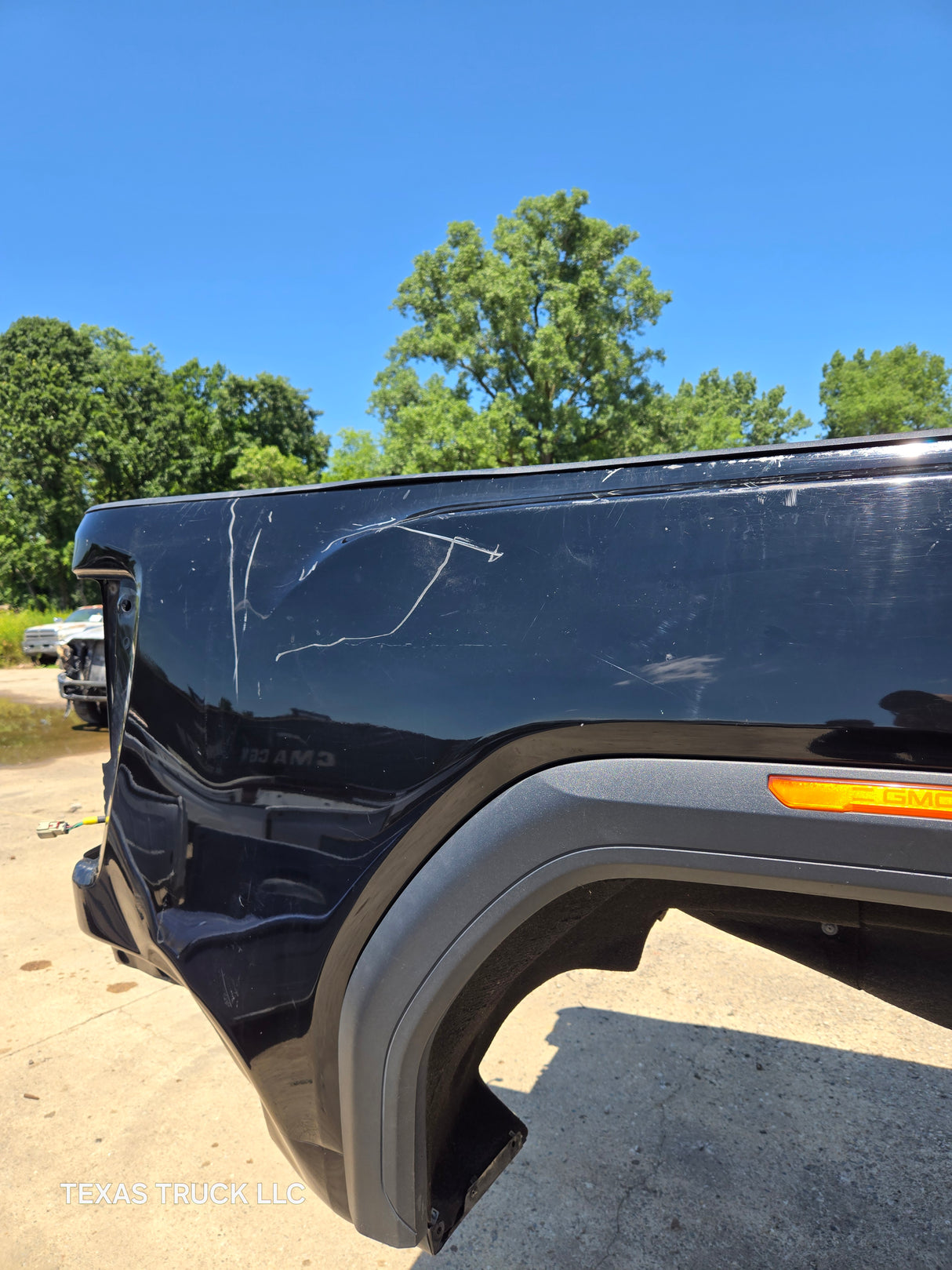 2019-2025 GMC Sierra 2500 3500 HD 6' 6" Short Truck Bed - Black