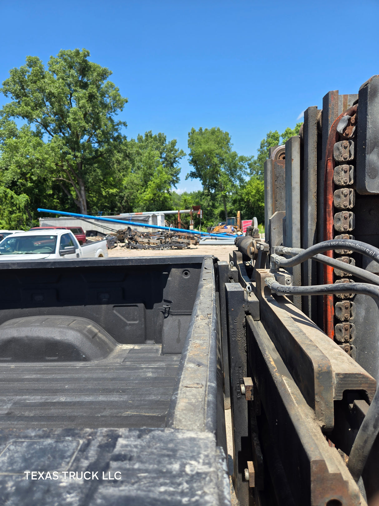 2019-2025 GMC Sierra 2500 3500 HD 6' 6" Short Truck Bed - Black