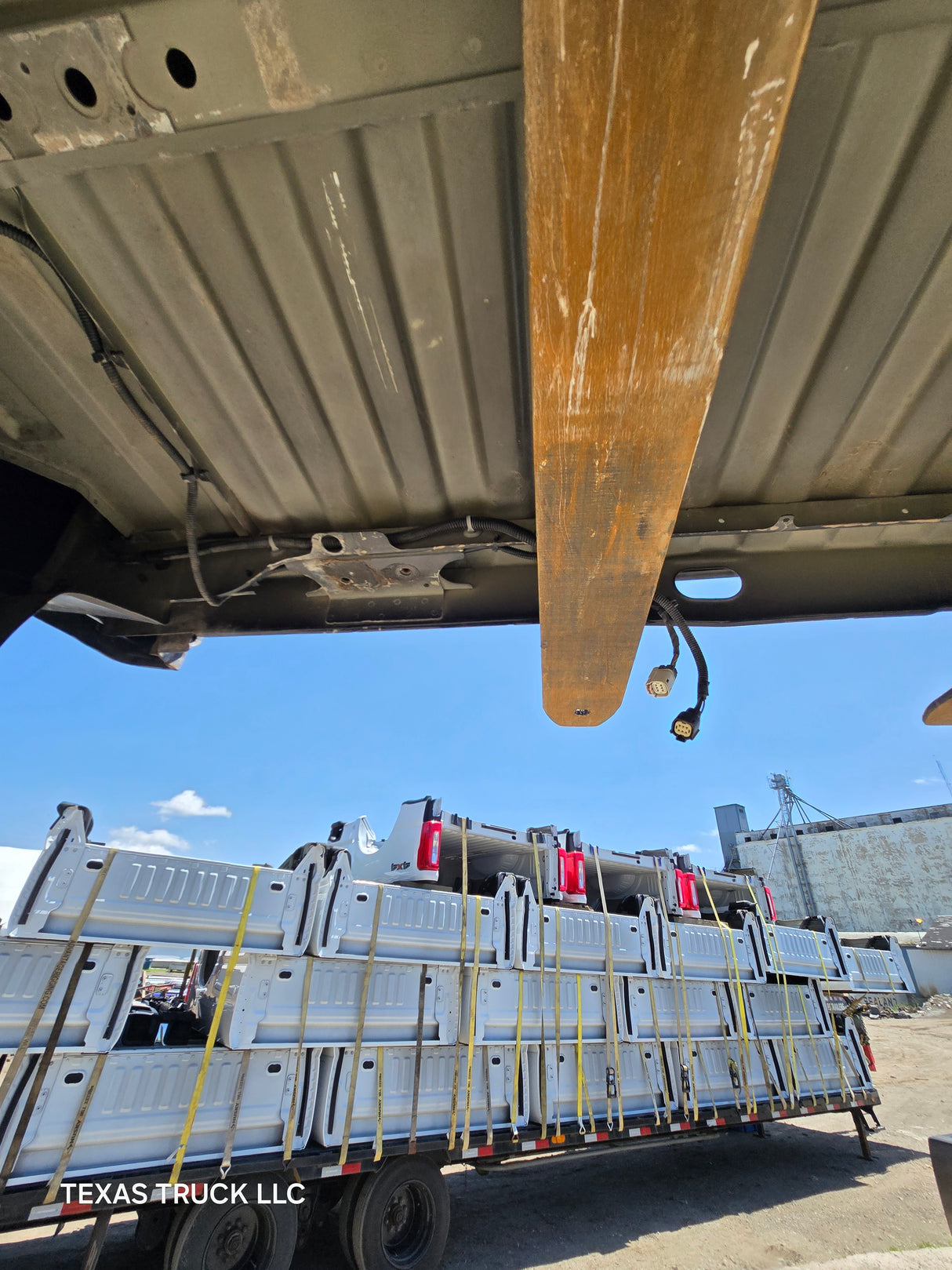 2019-2025 GMC Sierra 2500 3500 HD 6' 6" Short Truck Bed - Black