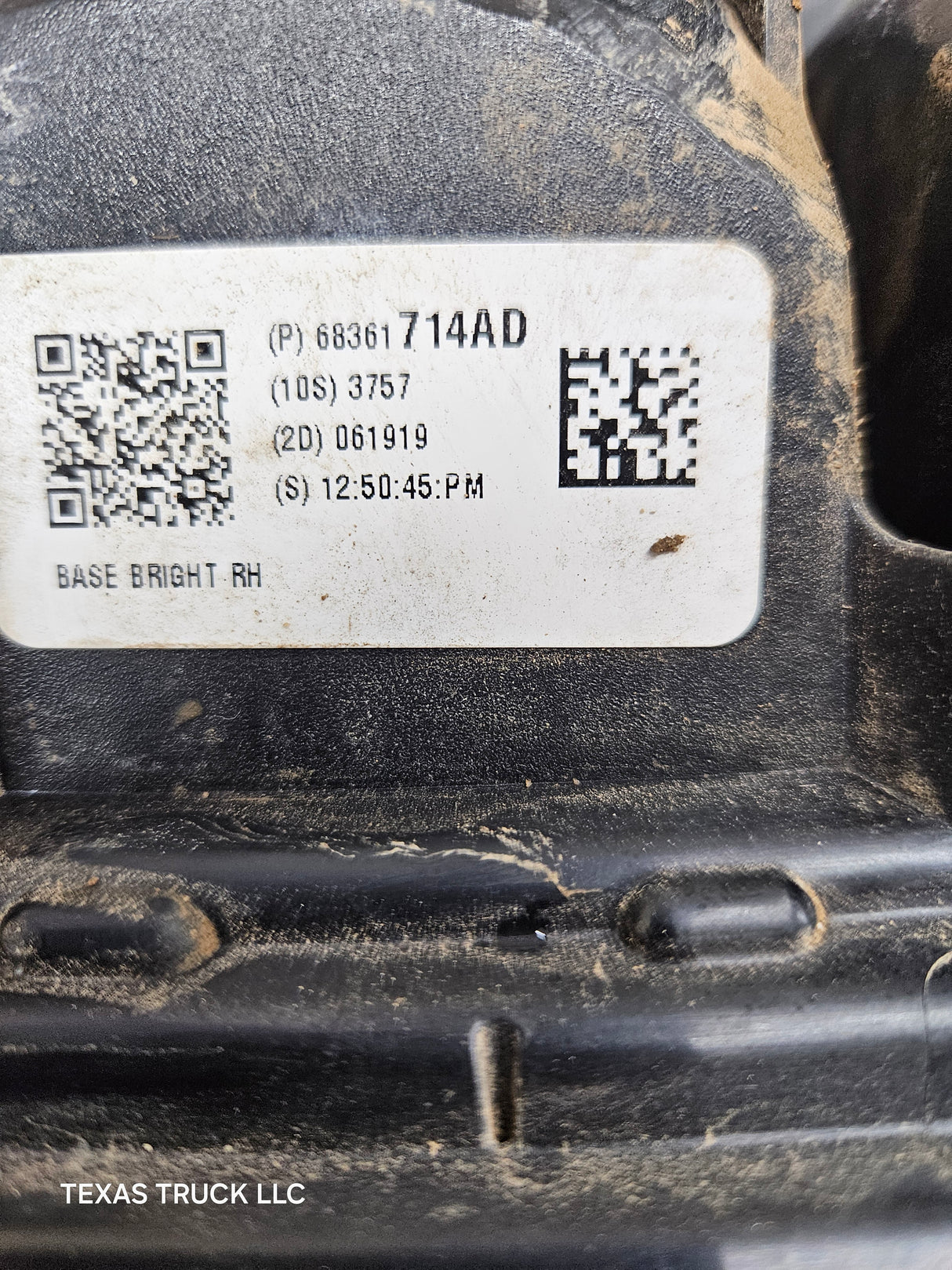 2019-2024 5th Gen Dodge Ram 2500 3500 RH Passenger Side Tail Light Halogen 68361714AD