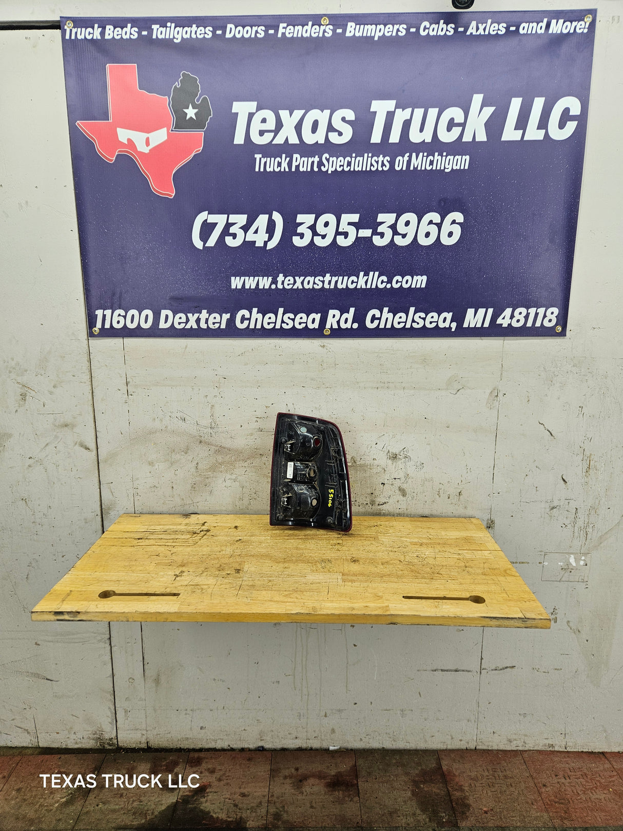 2019-2024 5th Gen Dodge Ram 2500 3500 LH Driver Side Tail Light Halogen 68361714AD