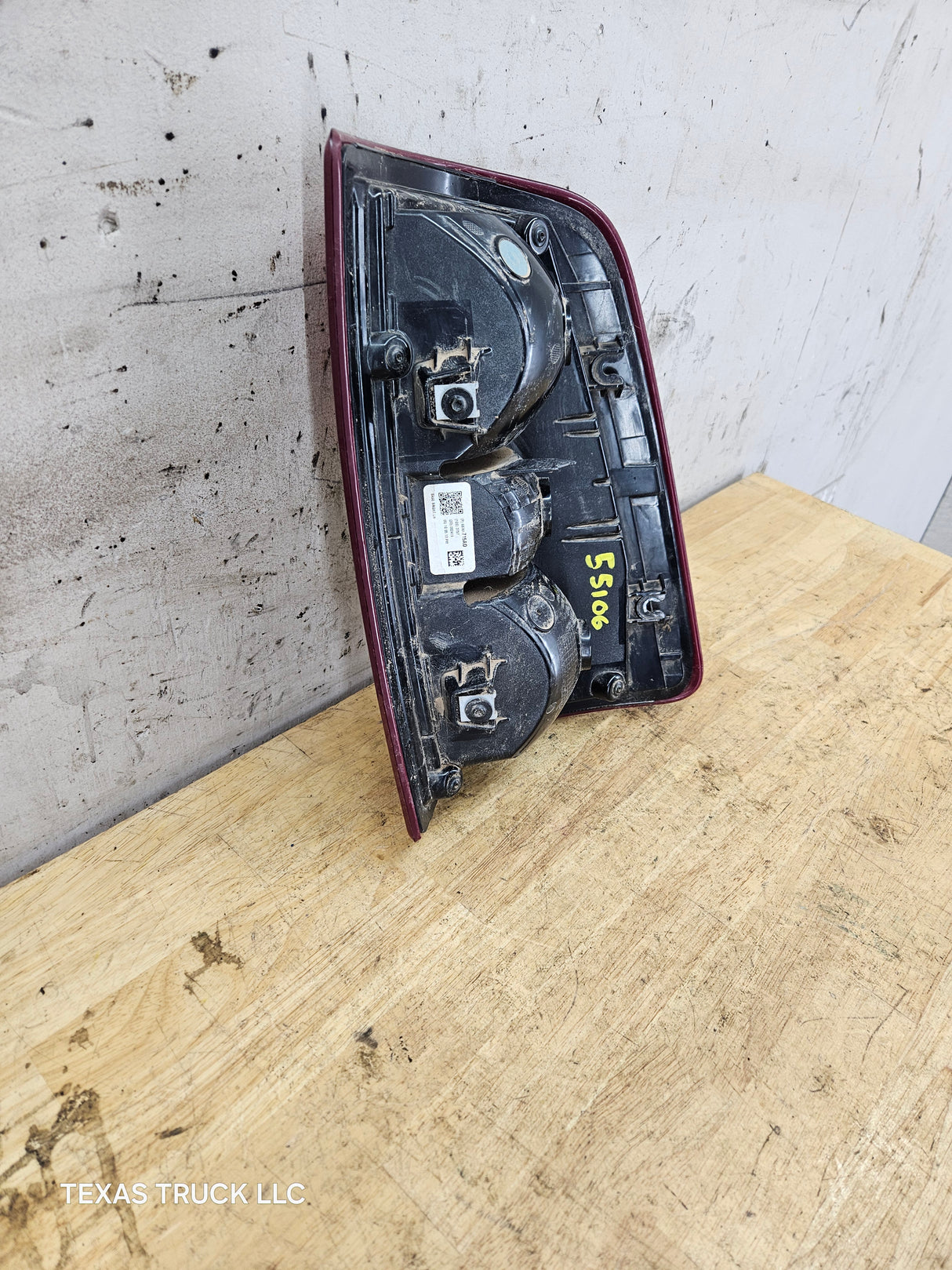 2019-2024 5th Gen Dodge Ram 2500 3500 LH Driver Side Tail Light Halogen 68361714AD