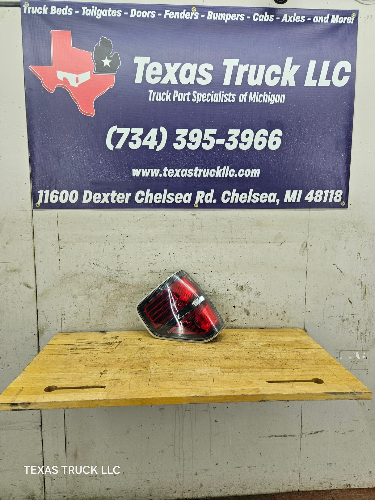 2009-2014 Ford F150 LH Driver Side Tail Light BL3Z13405AB