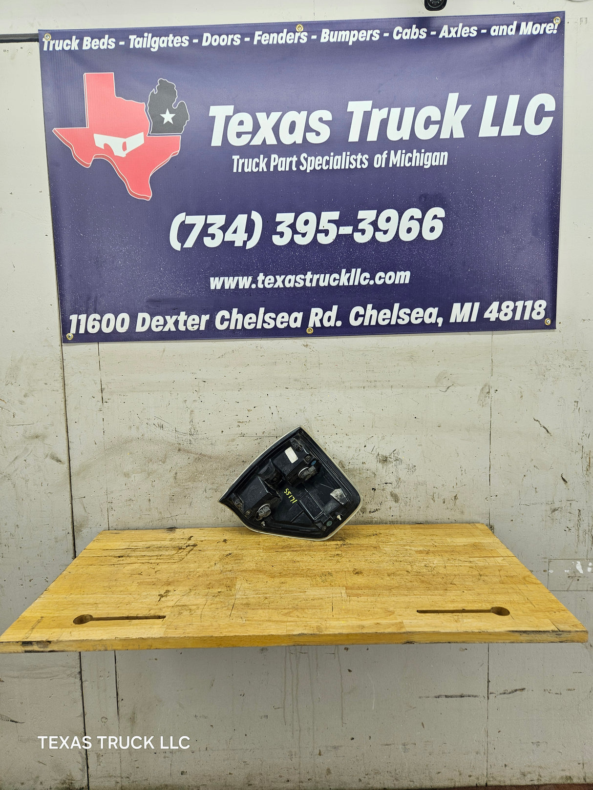 2009-2014 Ford F150 LH Driver Side Tail Light BL3Z13405AB