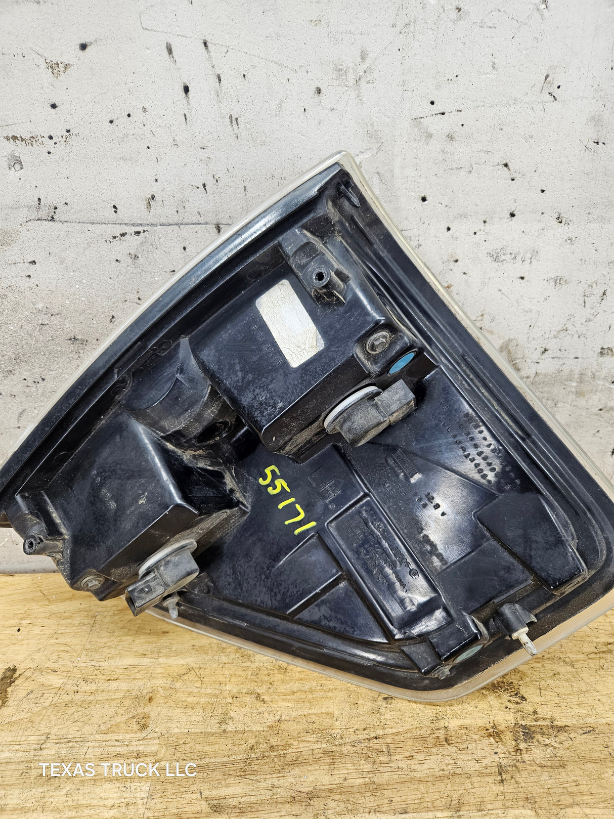 2009-2014 Ford F150 LH Driver Side Tail Light BL3Z13405AB