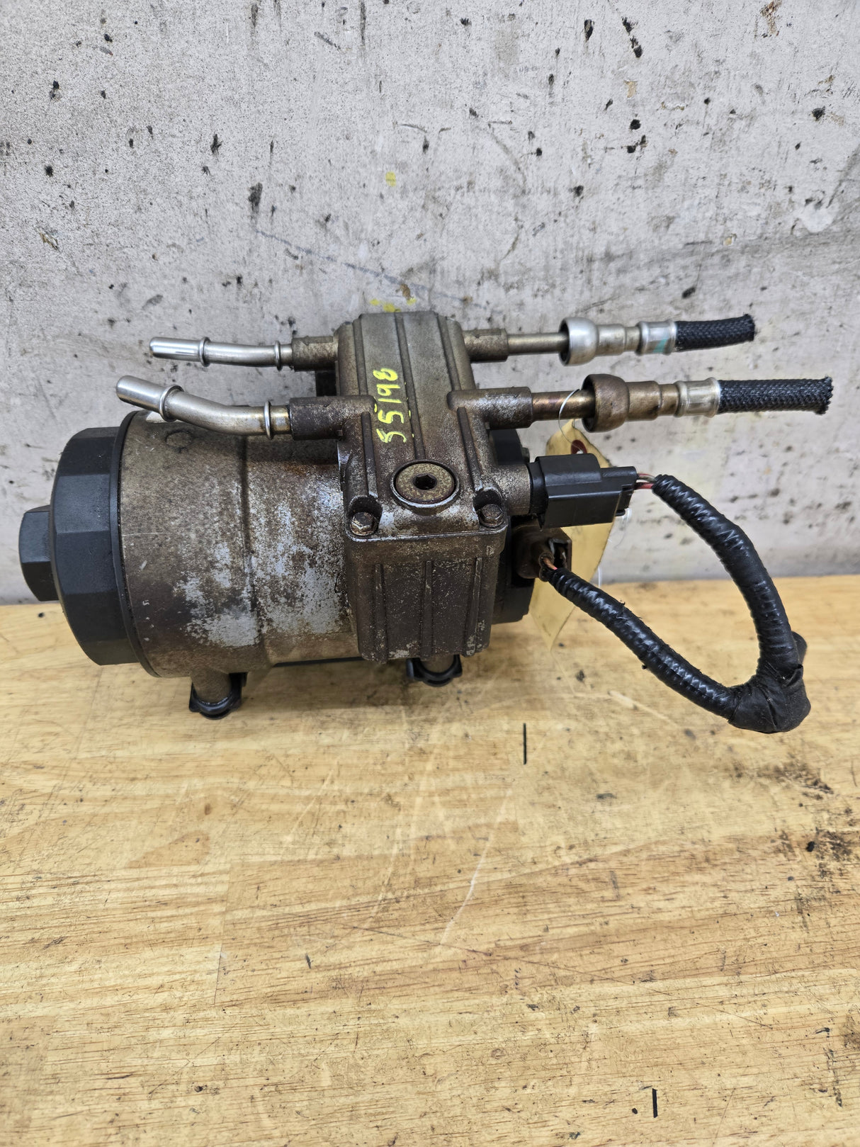 2006-2007 6.0L Power Stroke Ford Super Duty F250 F350 Fuel Pump Lift Pump 6C34-9G282-AB