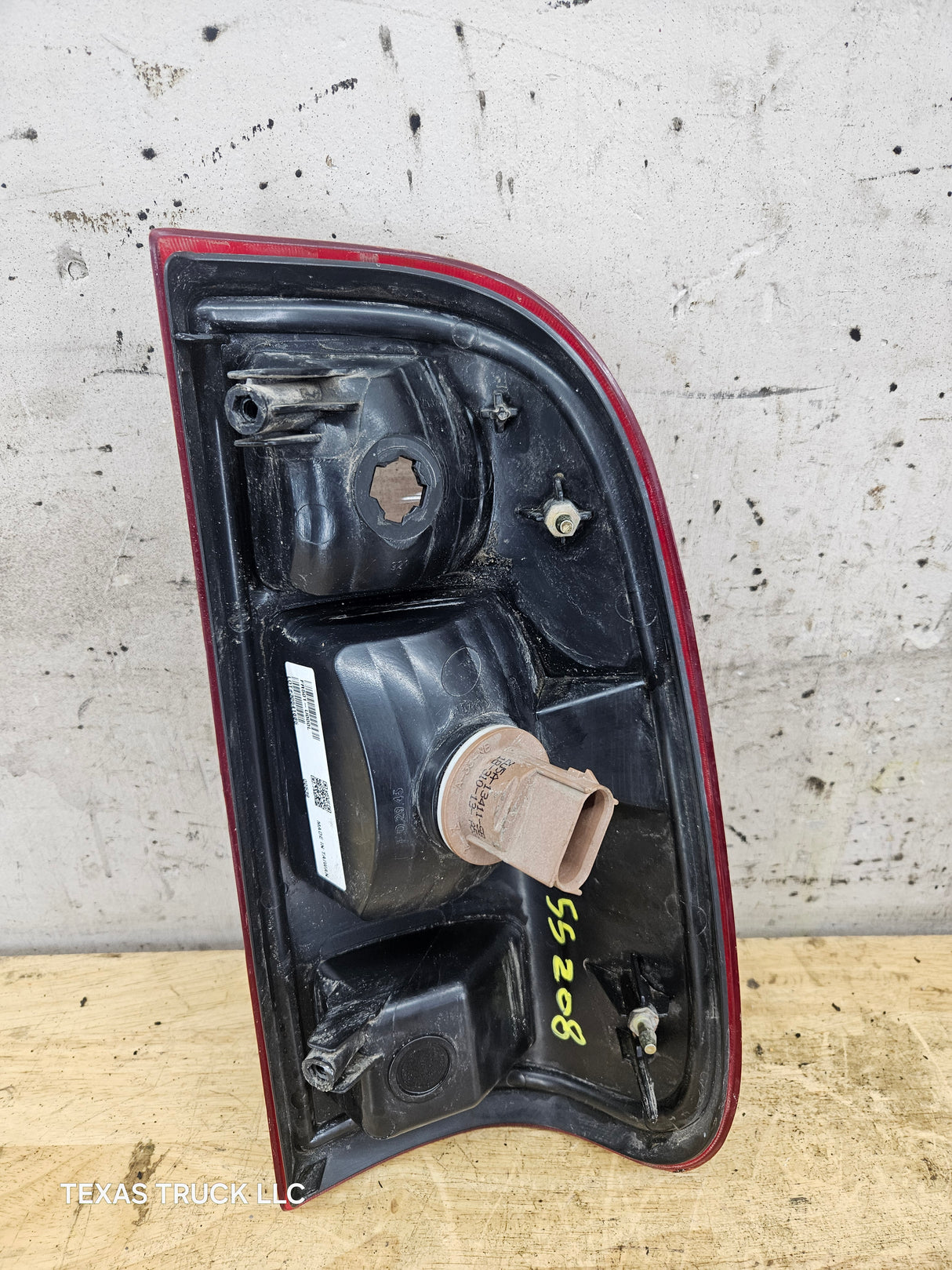 2008-2016 Ford Super Duty F250 F350 F450 F550 LH Driver Side Tail Light 7C34-13B505-A