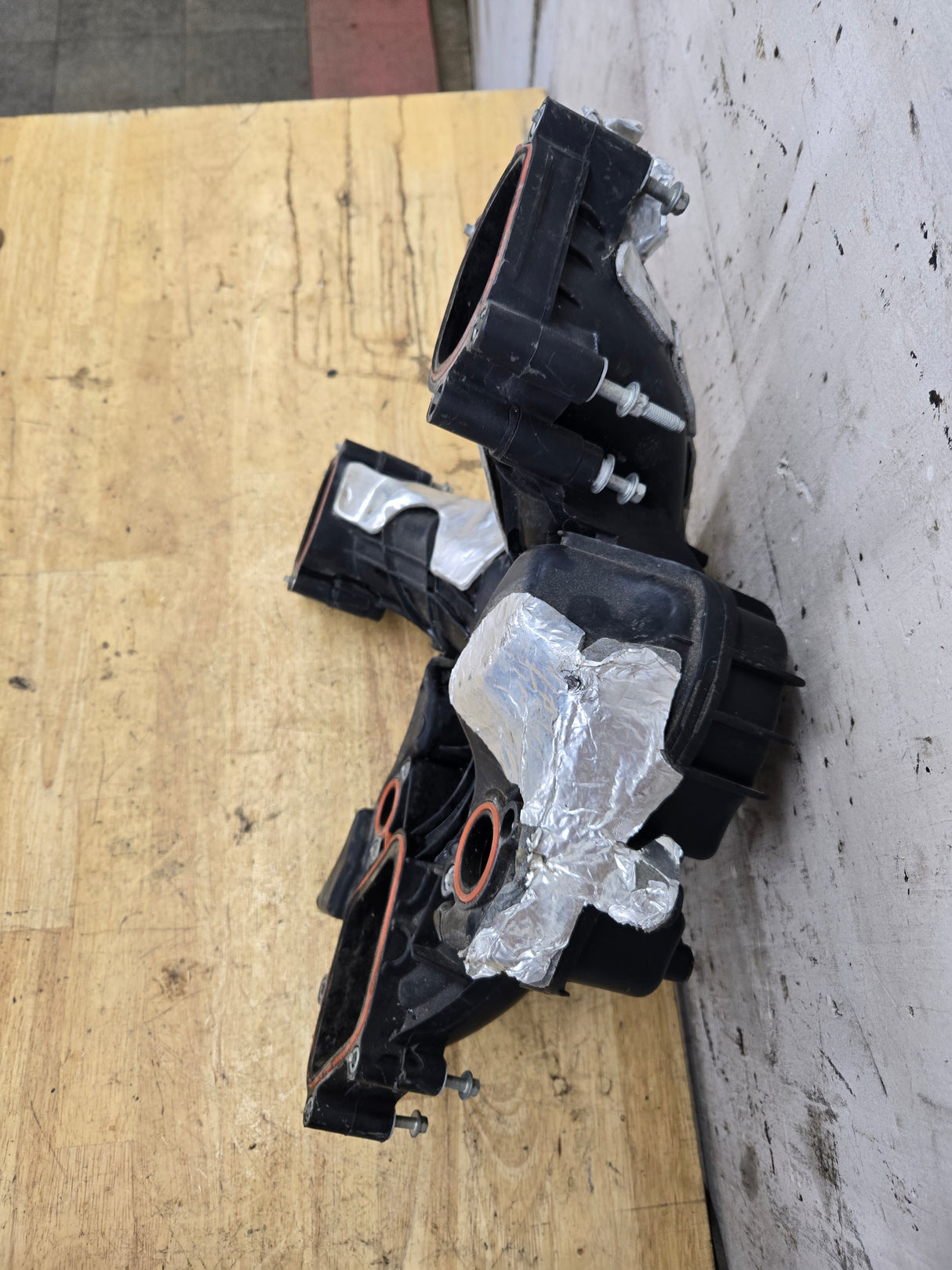 2011-2016 6.7L Power Stroke Upper Air Intake Manifold BC30-9424-BD OEM