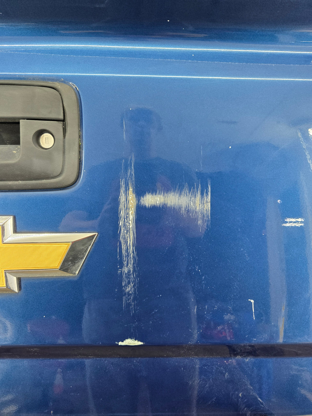 2014-2019 Chevrolet Silverado / GMC Sierra 1500 2500 3500 HD Tailgate