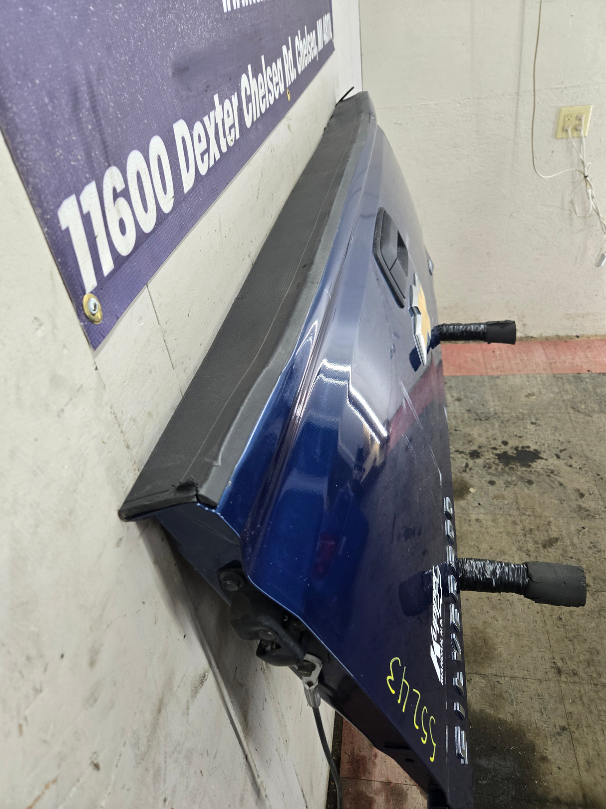 2014-2019 Chevrolet Silverado / GMC Sierra 1500 2500 3500 HD Tailgate