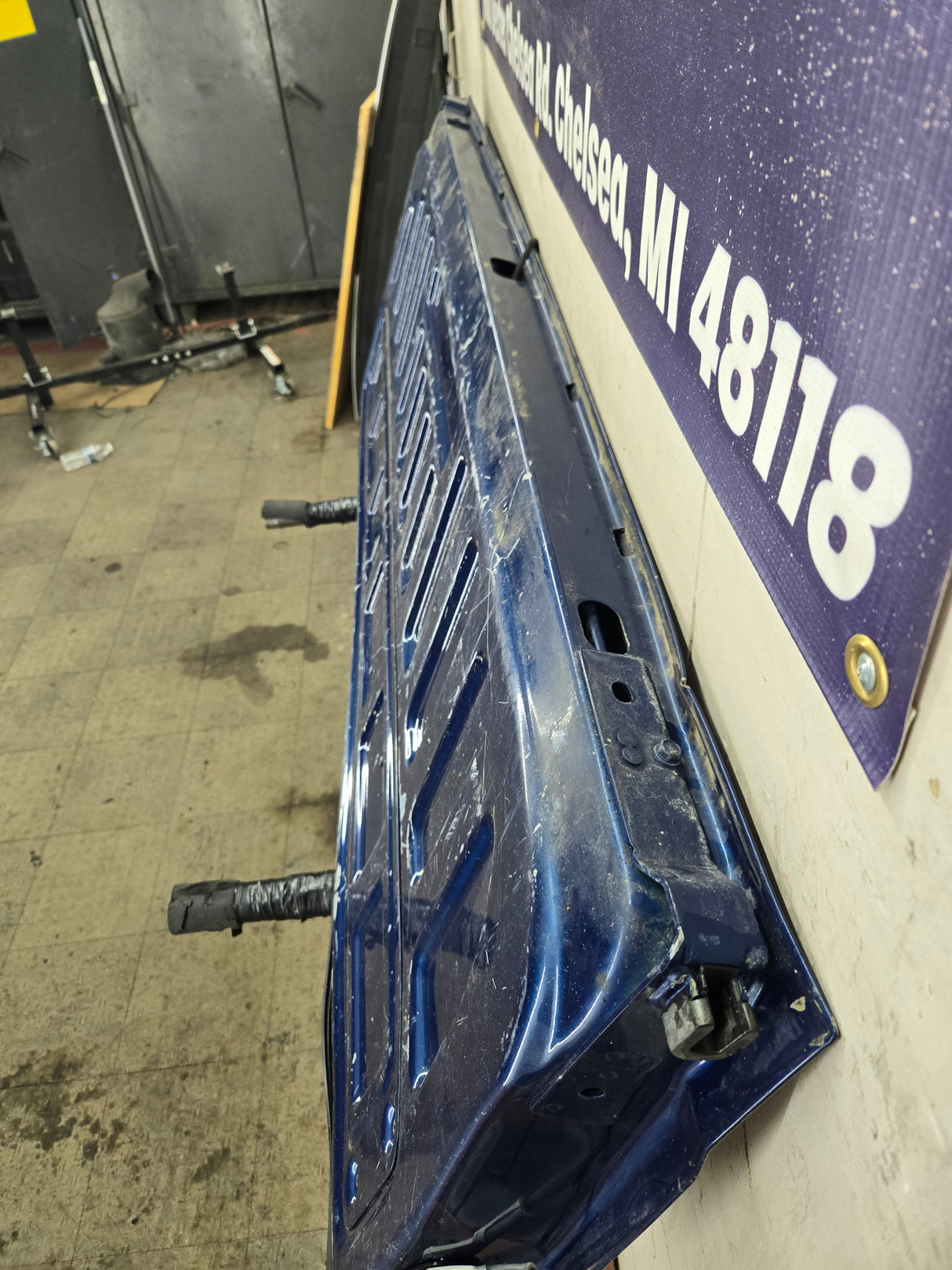 2014-2019 Chevrolet Silverado / GMC Sierra 1500 2500 3500 HD Tailgate