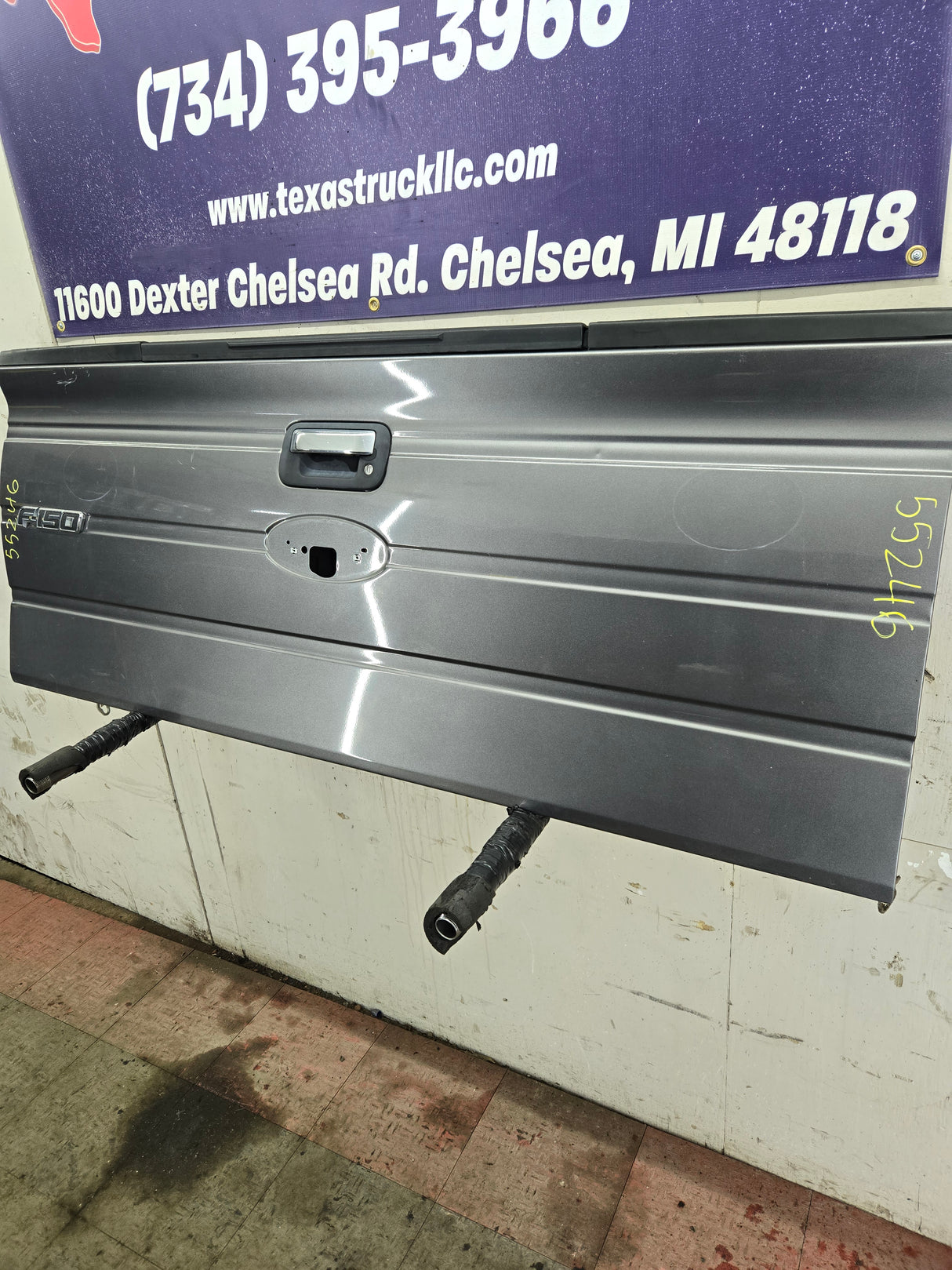 2009-2014 Ford F150 Tailgate W/Step