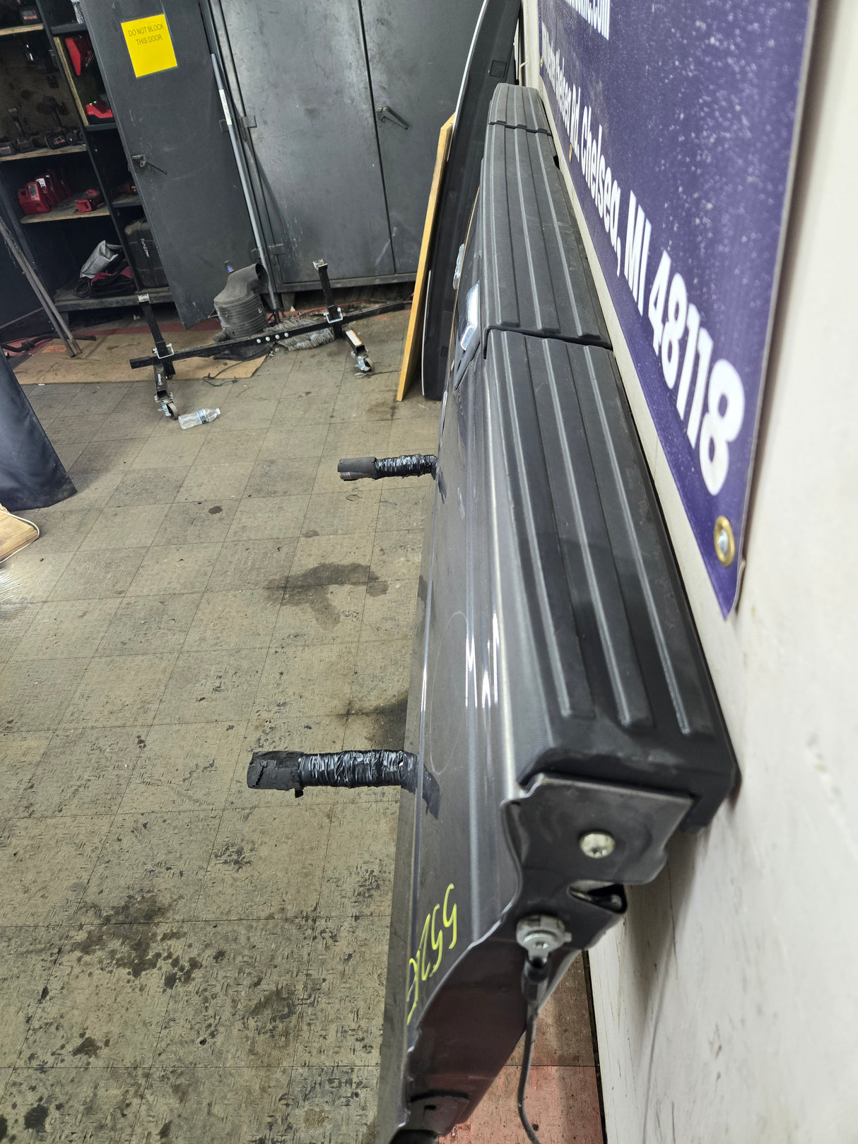 2009-2014 Ford F150 Tailgate W/Step