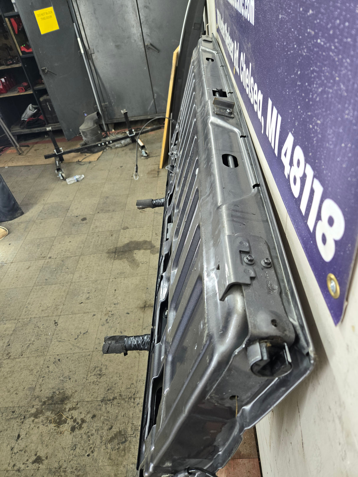 2009-2014 Ford F150 Tailgate W/Step