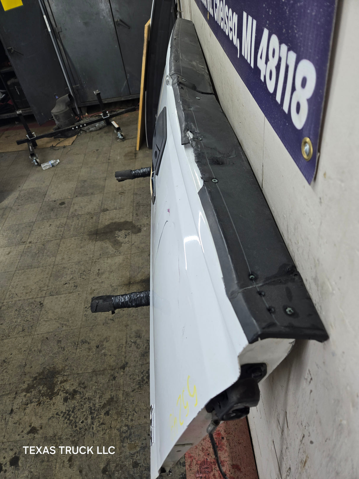 2014-2019 Chevrolet Silverado / GMC Sierra 1500 2500 3500 HD Tailgate