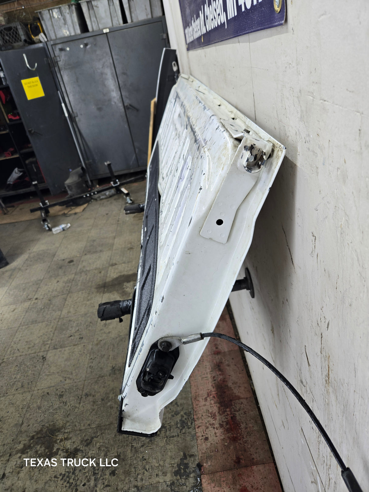 2014-2019 Chevrolet Silverado / GMC Sierra 1500 2500 3500 HD Tailgate