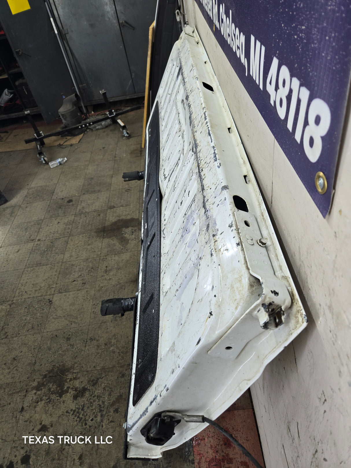 2014-2019 Chevrolet Silverado / GMC Sierra 1500 2500 3500 HD Tailgate