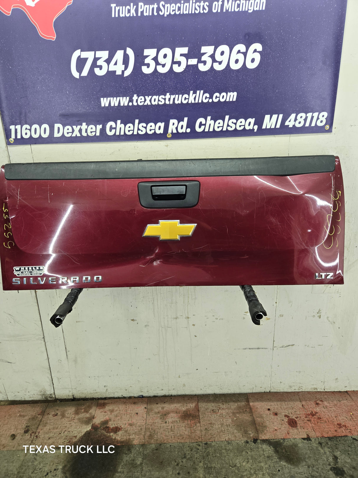 2007-2013 Chevrolet Silverado / GMC Sierra Tailgate 1500 2500 3500 HD