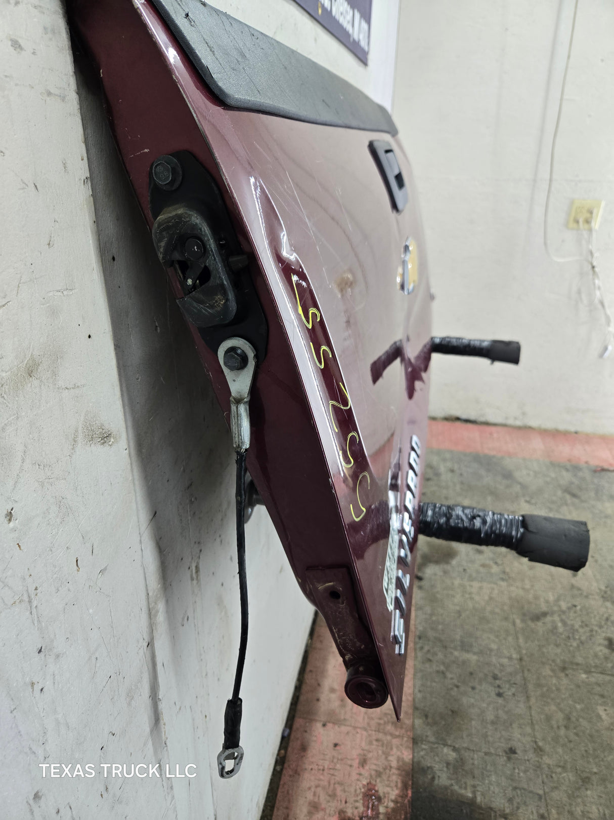 2007-2013 Chevrolet Silverado / GMC Sierra Tailgate 1500 2500 3500 HD