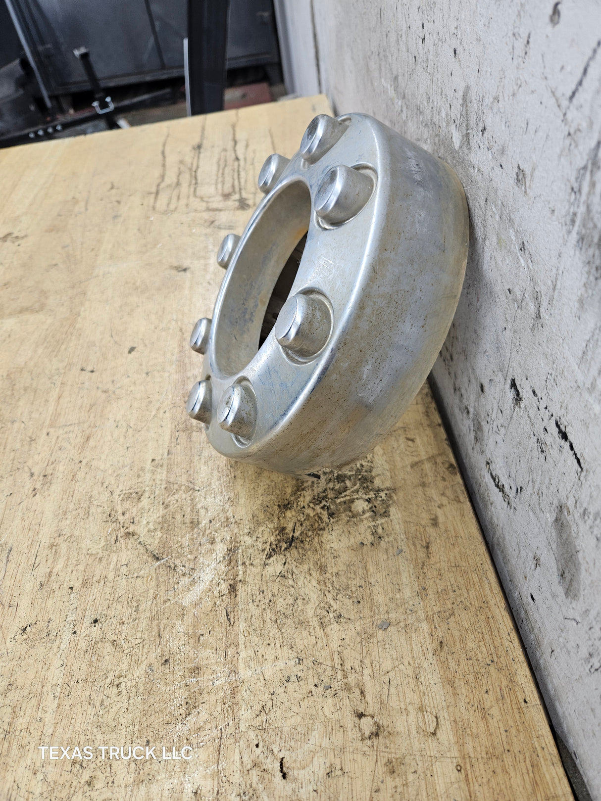 2008-2016 Ford Super Duty F250 F350 Front Hub Cap Chrome Center Cap 4x4 SINGLE REAR WHEEL 8 LUG