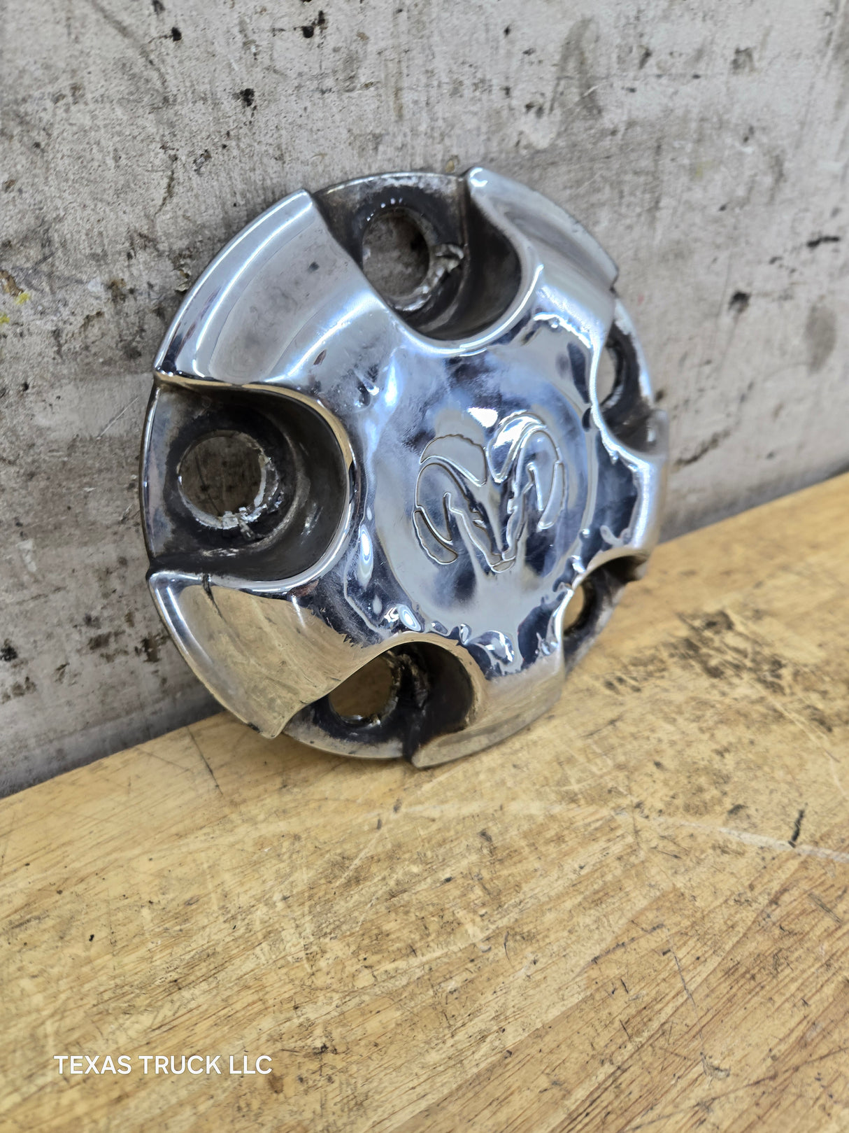 2002-2008 Dodge Ram 1500 OEM Wheel Center Hub Cap Lug Cover 52106536AC
