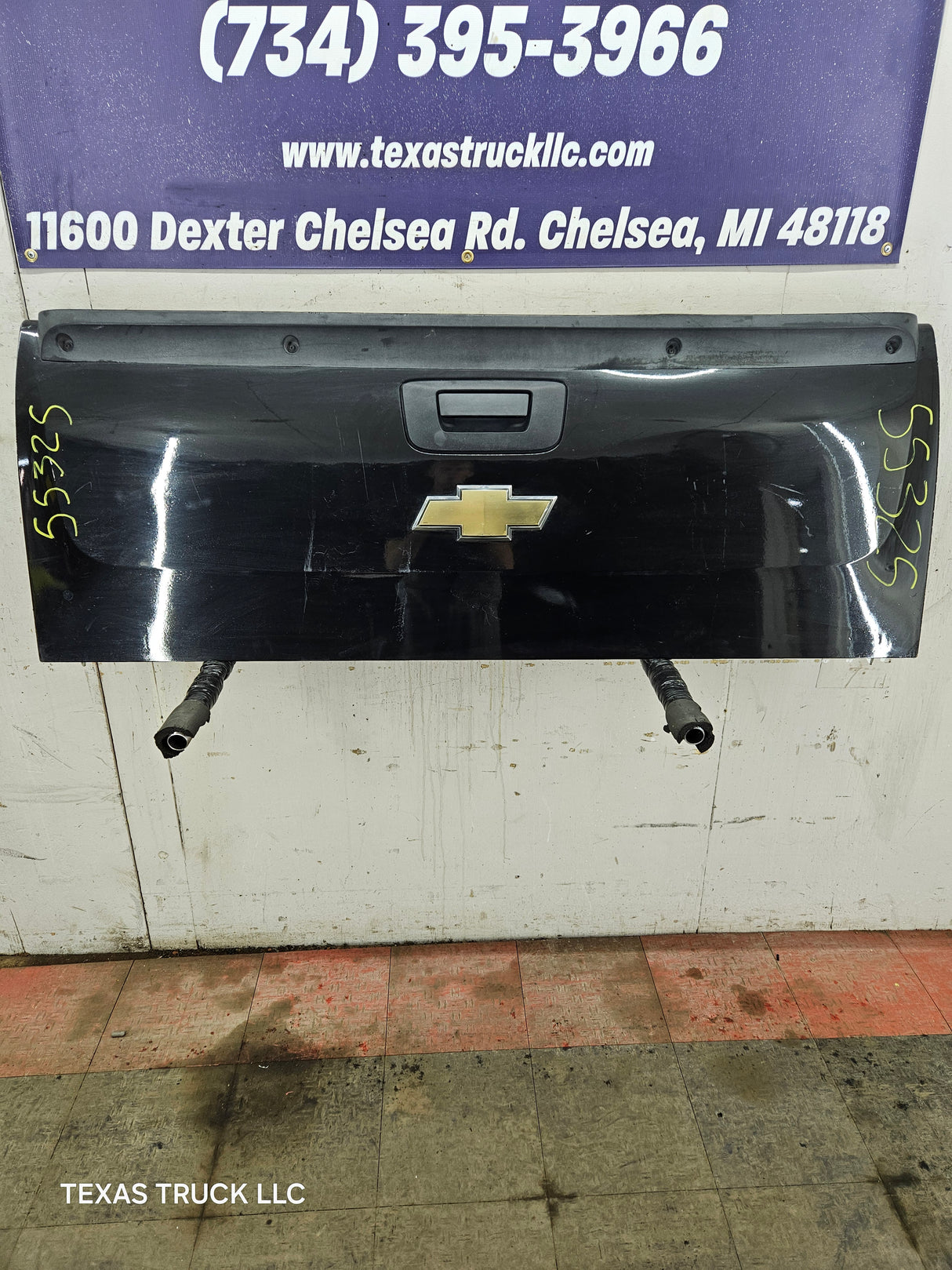 2007-2013 Chevrolet Silverado / GMC Sierra 1500 2500 3500 HD Tailgate