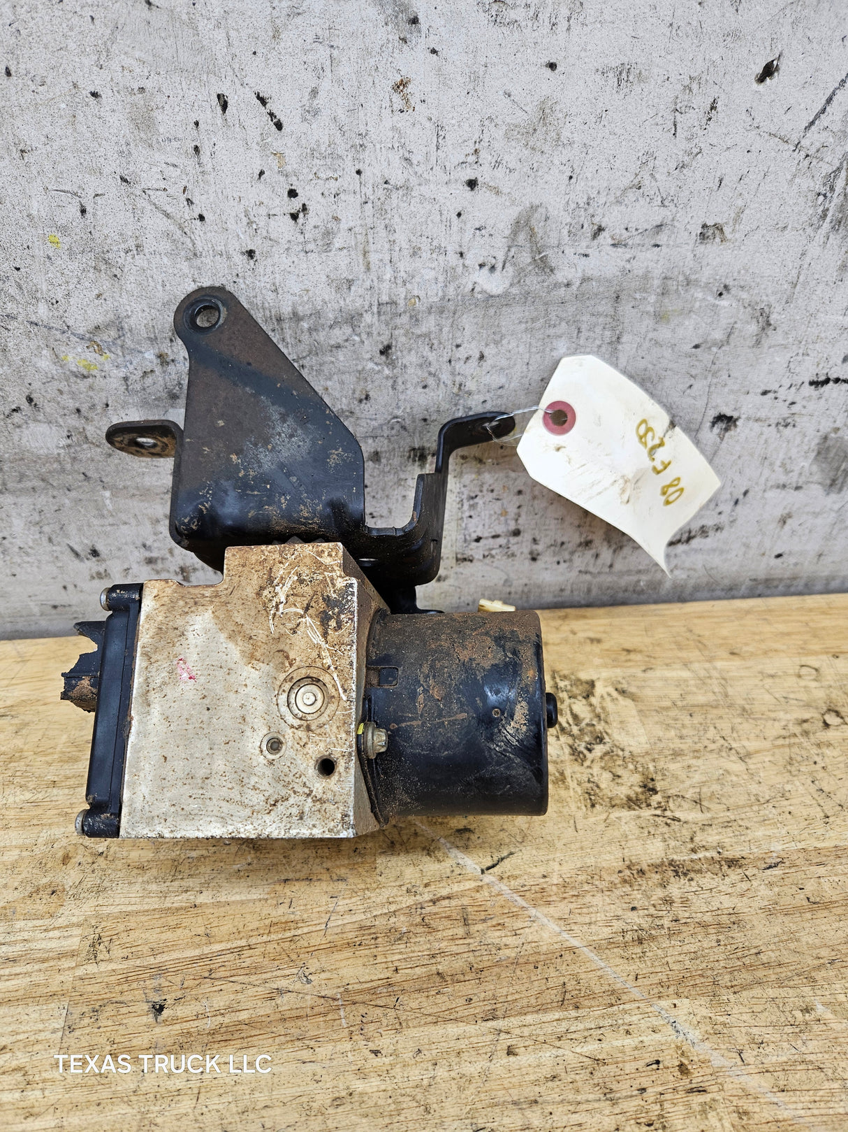 2008-2010 Ford Super Duty F250 F350 ABS Pump Module Control Assembly AC34-2C346-AA