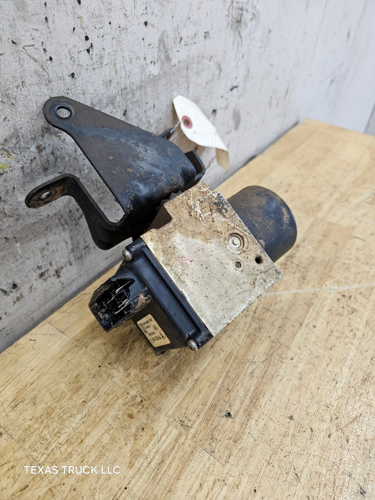 2008-2010 Ford Super Duty F250 F350 ABS Pump Module Control Assembly AC34-2C346-AA