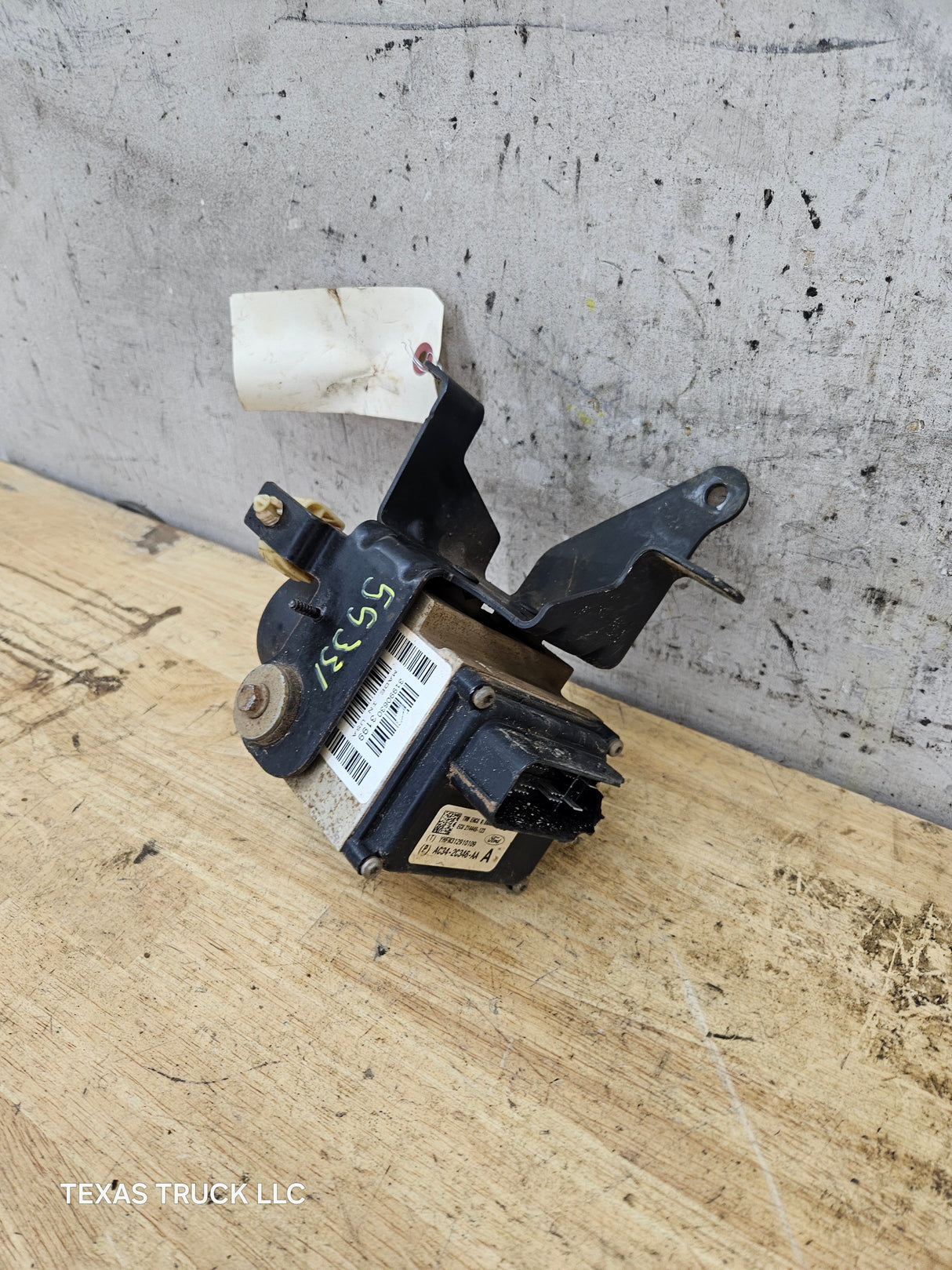 2008-2010 Ford Super Duty F250 F350 ABS Pump Module Control Assembly AC34-2C346-AA