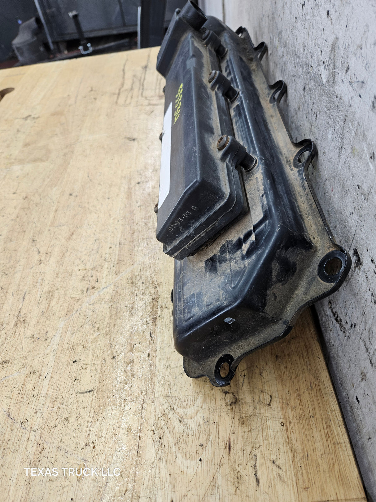 2004.5-2007 Ford 6.0 Power Stroke Drivers Valve Cover Super Duty Excursion