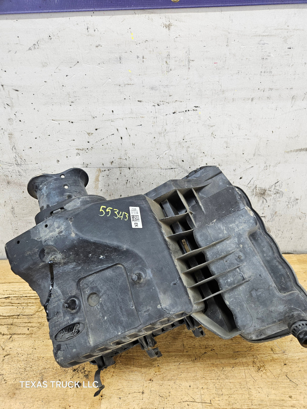 2008-2010 Ford Super Duty 6.8L Engine Coolant Reservoir Tray F250 F350 F450 F550