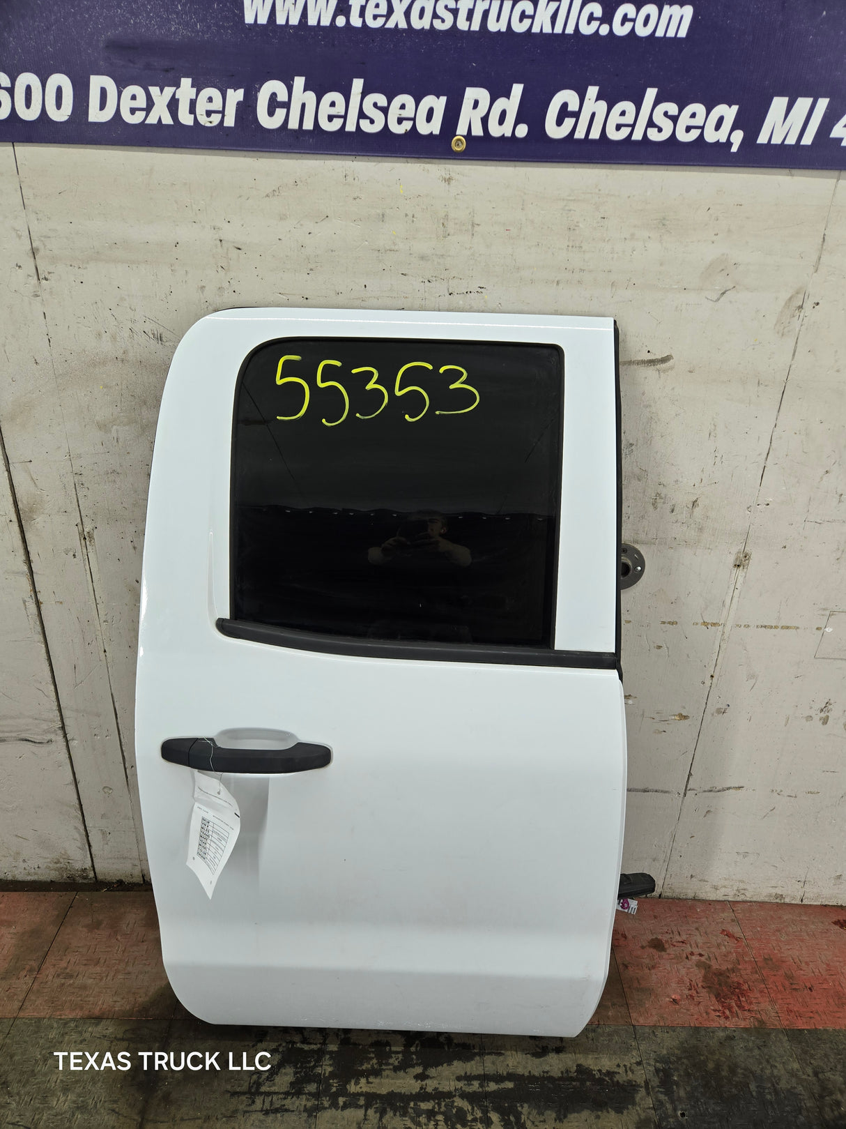 2014-2019 Chevrolet Silverado / GMC Sierra RH Rear Passenger Side Double Cab Door 1500 25000 3500 HD