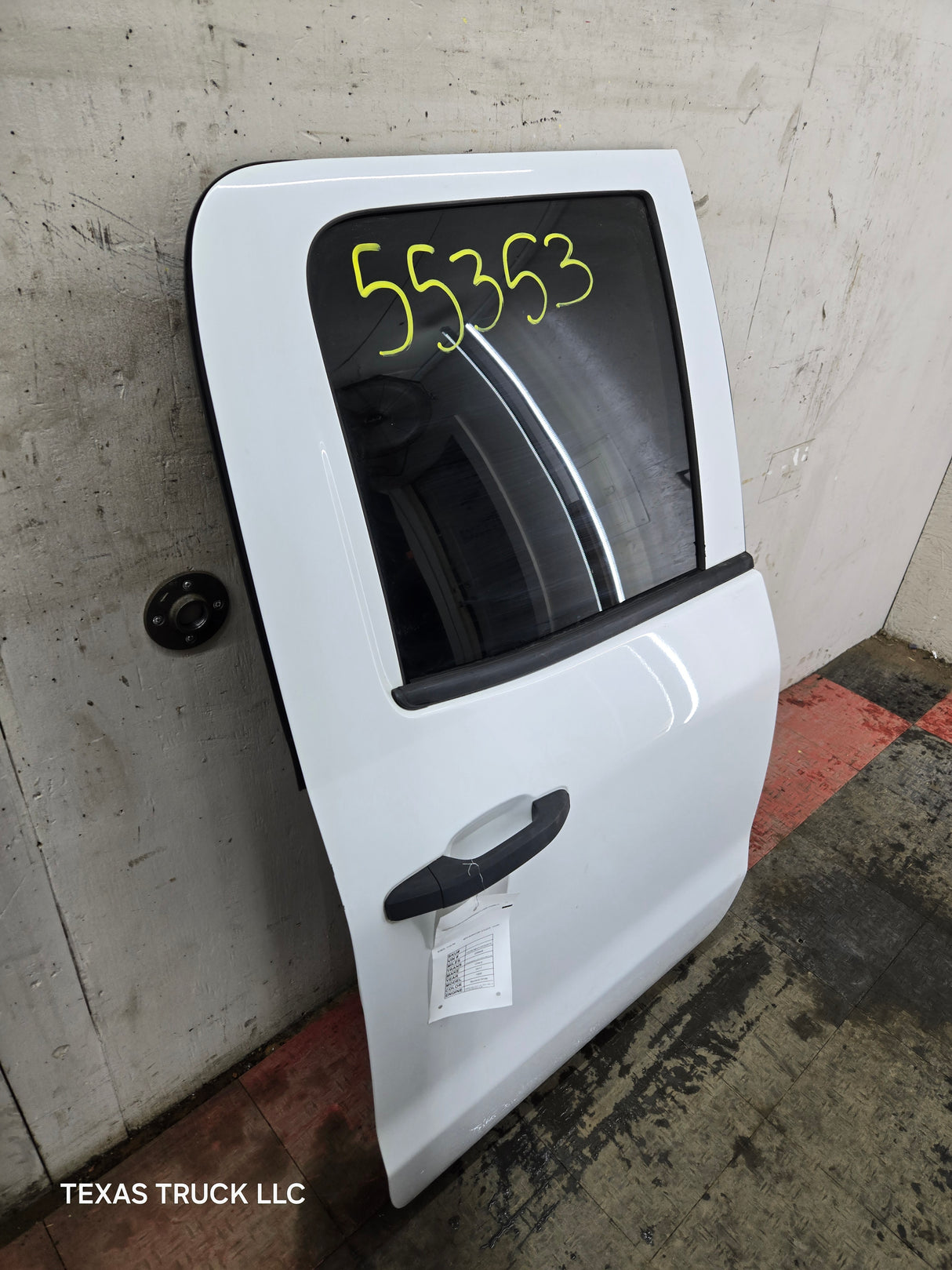 2014-2019 Chevrolet Silverado / GMC Sierra RH Rear Passenger Side Double Cab Door 1500 25000 3500 HD