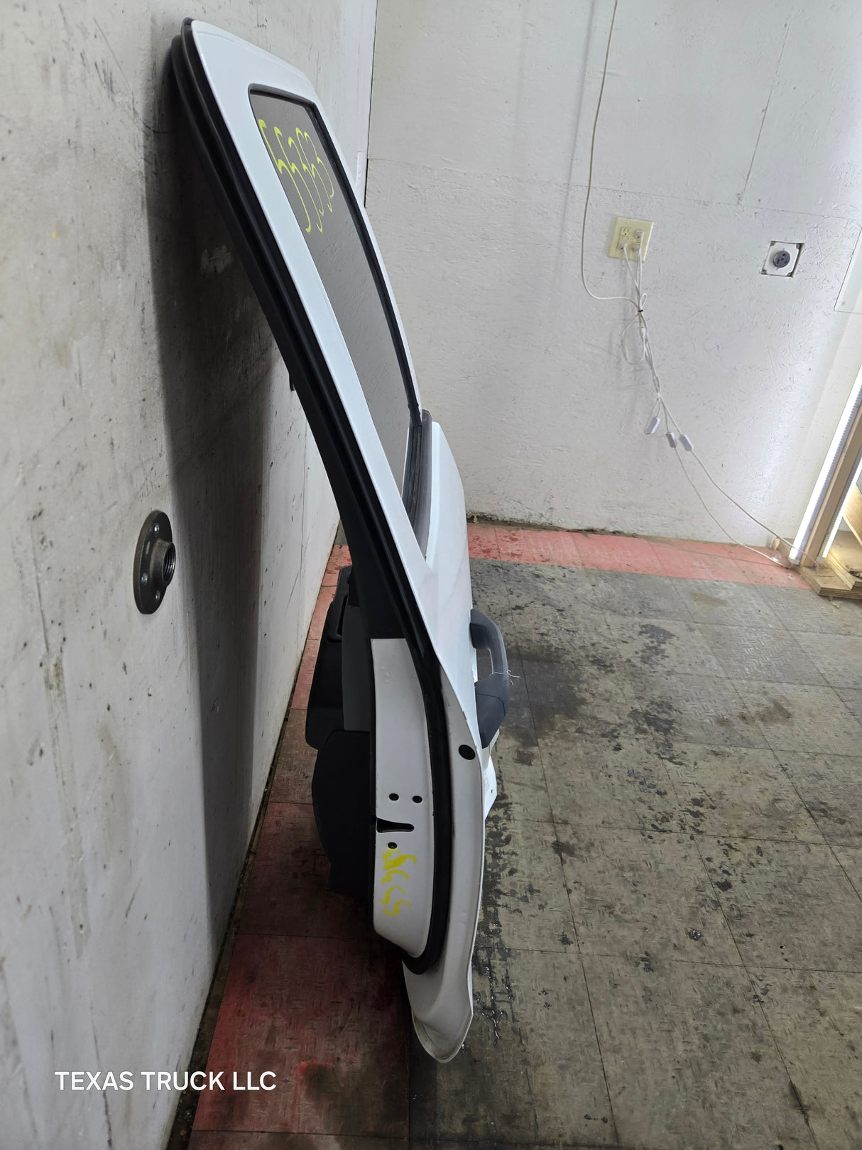 2014-2019 Chevrolet Silverado / GMC Sierra RH Rear Passenger Side Double Cab Door 1500 25000 3500 HD