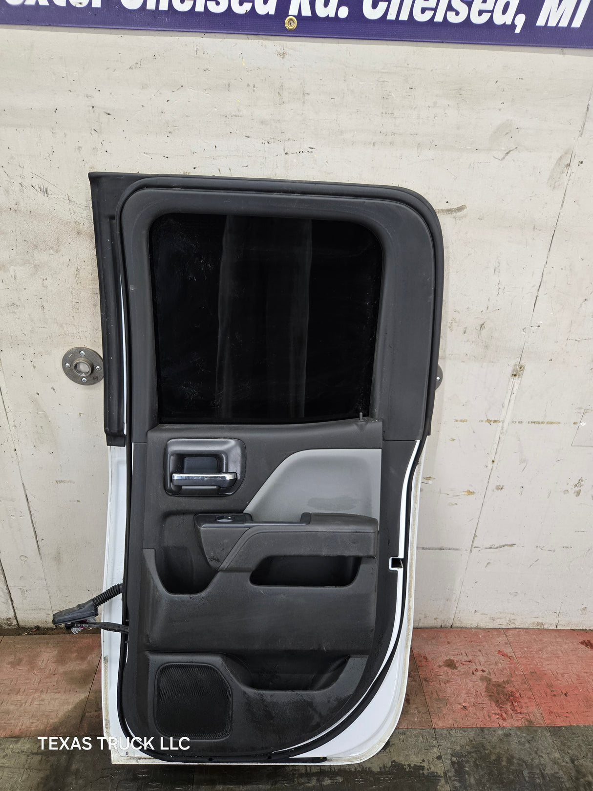 2014-2019 Chevrolet Silverado / GMC Sierra RH Rear Passenger Side Double Cab Door 1500 25000 3500 HD