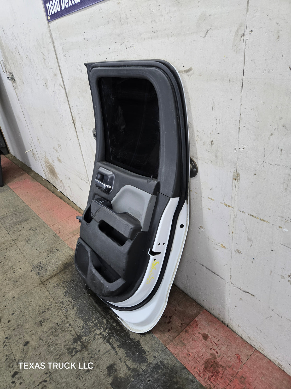 2014-2019 Chevrolet Silverado / GMC Sierra RH Rear Passenger Side Double Cab Door 1500 25000 3500 HD
