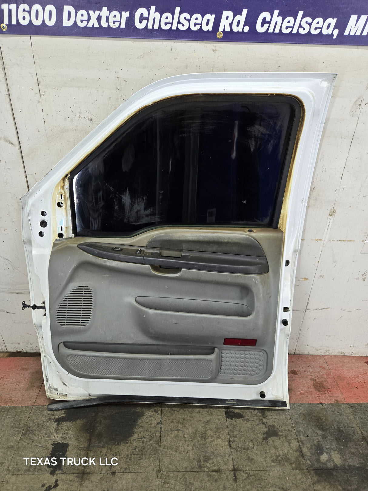 1999-2011 Ford Super Duty Front Passenger Side Door F250 F350 F450 F550