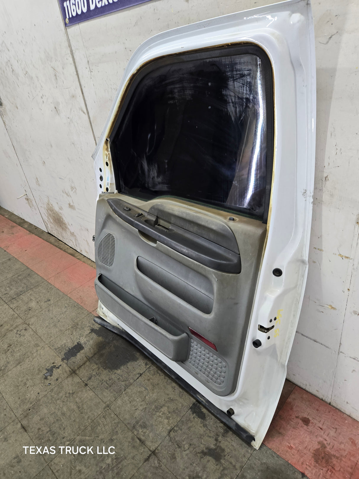 1999-2011 Ford Super Duty Front Passenger Side Door F250 F350 F450 F550