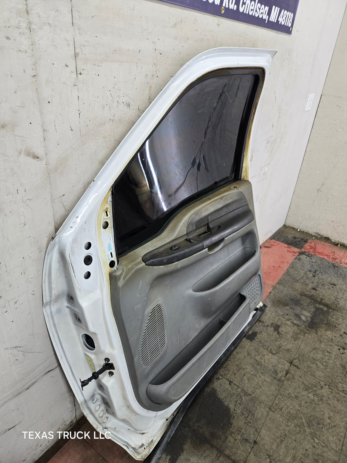 1999-2011 Ford Super Duty Front Passenger Side Door F250 F350 F450 F550