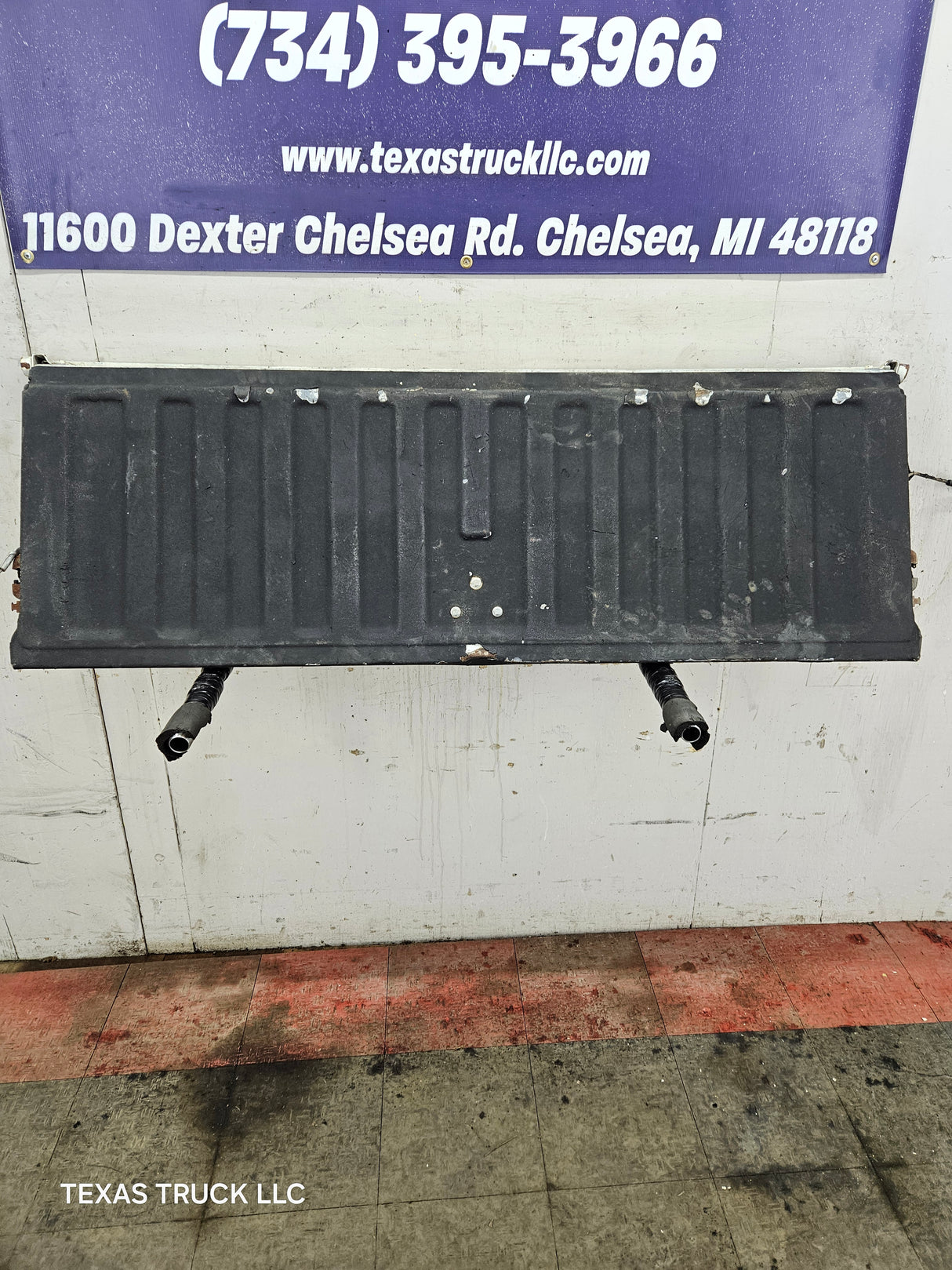 1999-2007 Chevrolet Silverado / GMC Sierra 1500 2500 3500 HD Tailgate