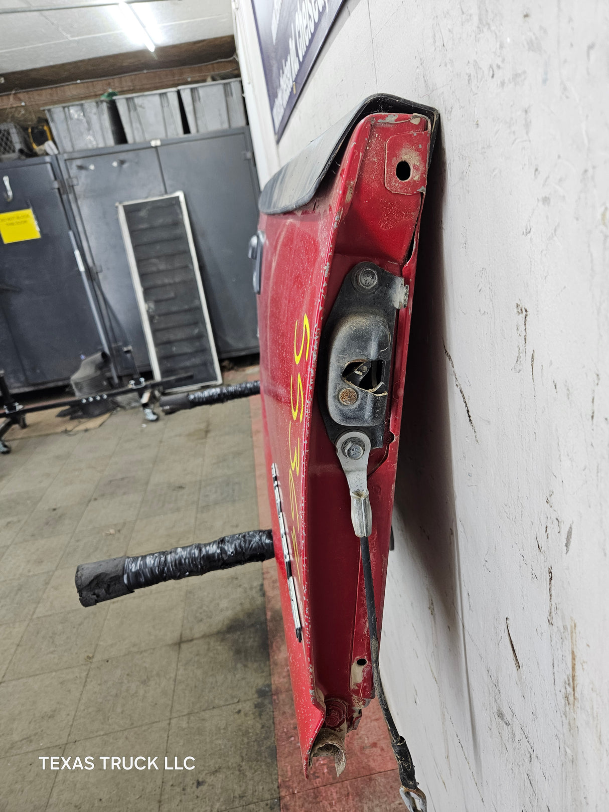 1999-2007 Chevrolet Silverado / GMC Sierra 1500 2500 3500 HD Tailgate